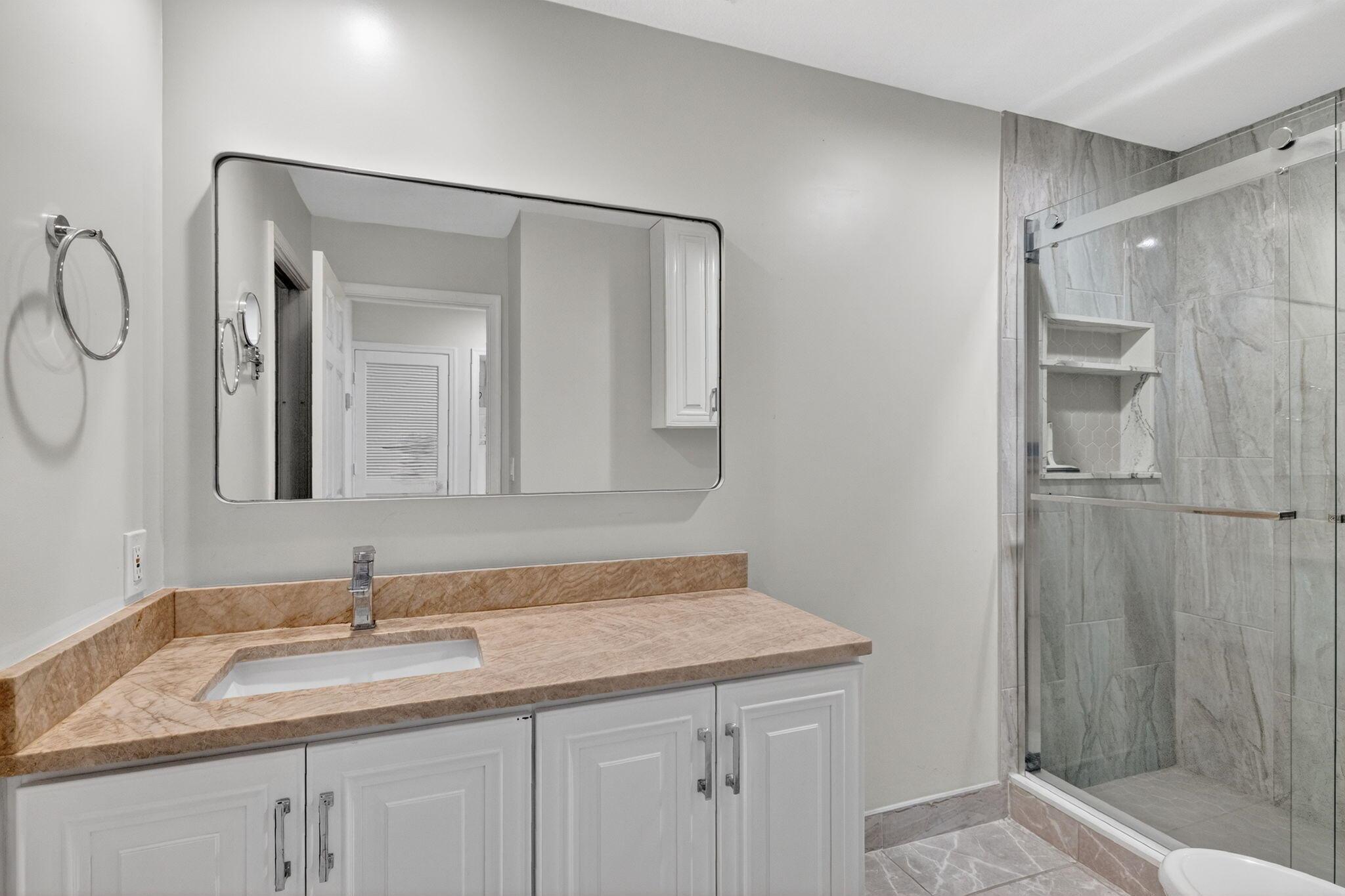 PALM BEACH FARMS - Residential