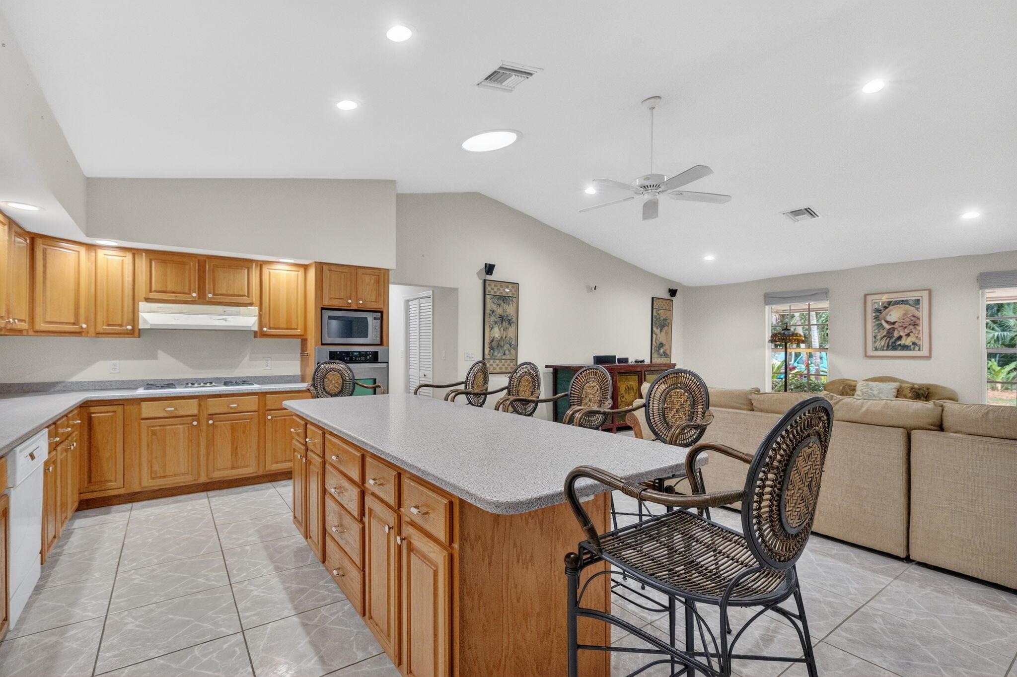 PALM BEACH FARMS - Residential