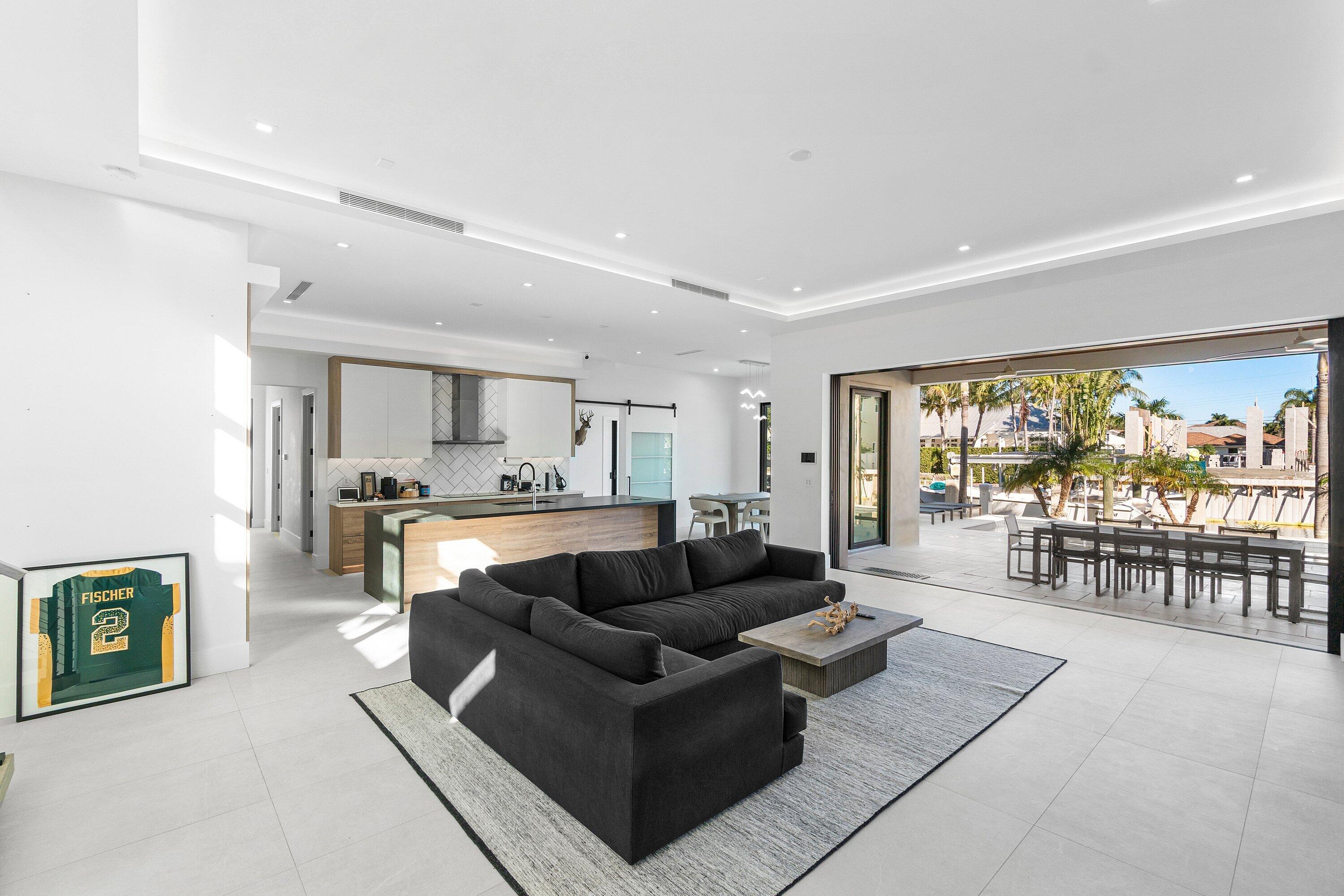 TROPIC ISLE 2ND SEC - Residential