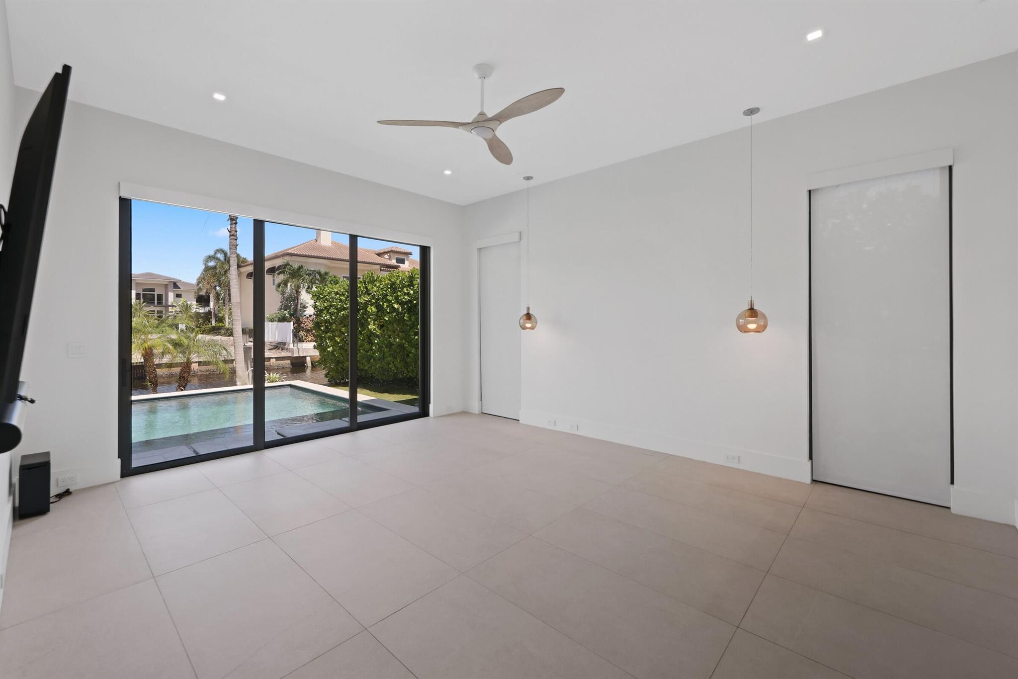 TROPIC ISLE 2ND SEC - Residential