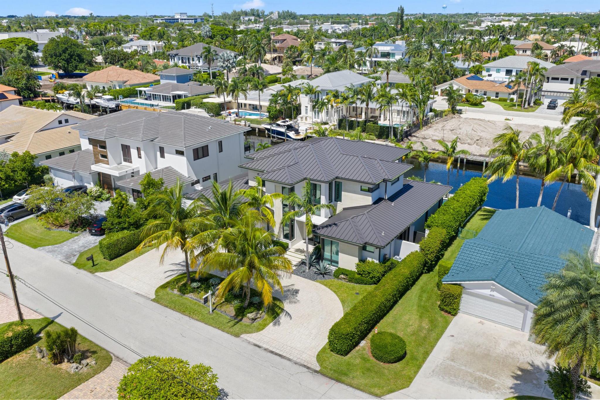 TROPIC ISLE 2ND SEC - Residential