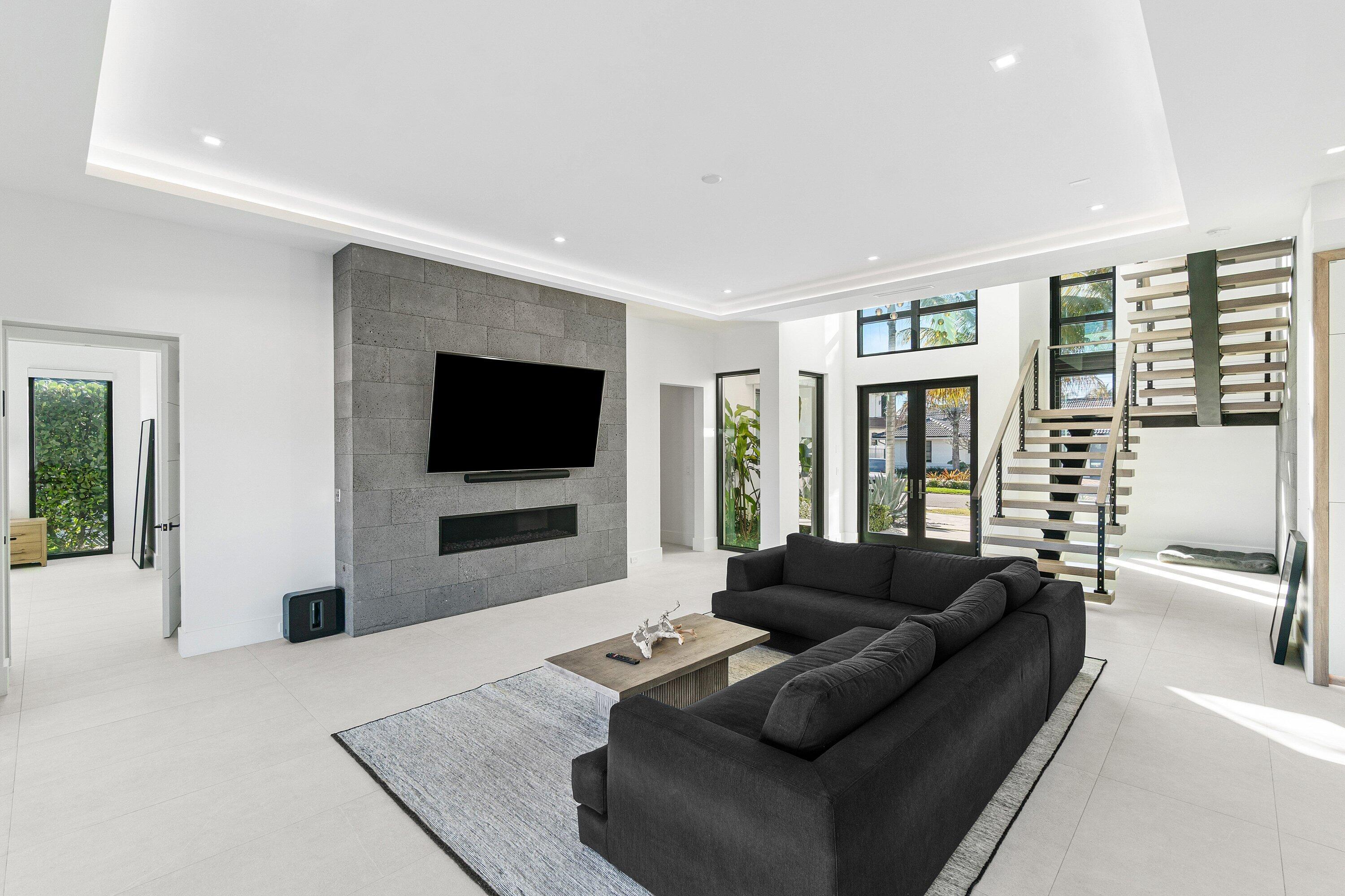 TROPIC ISLE 2ND SEC - Residential