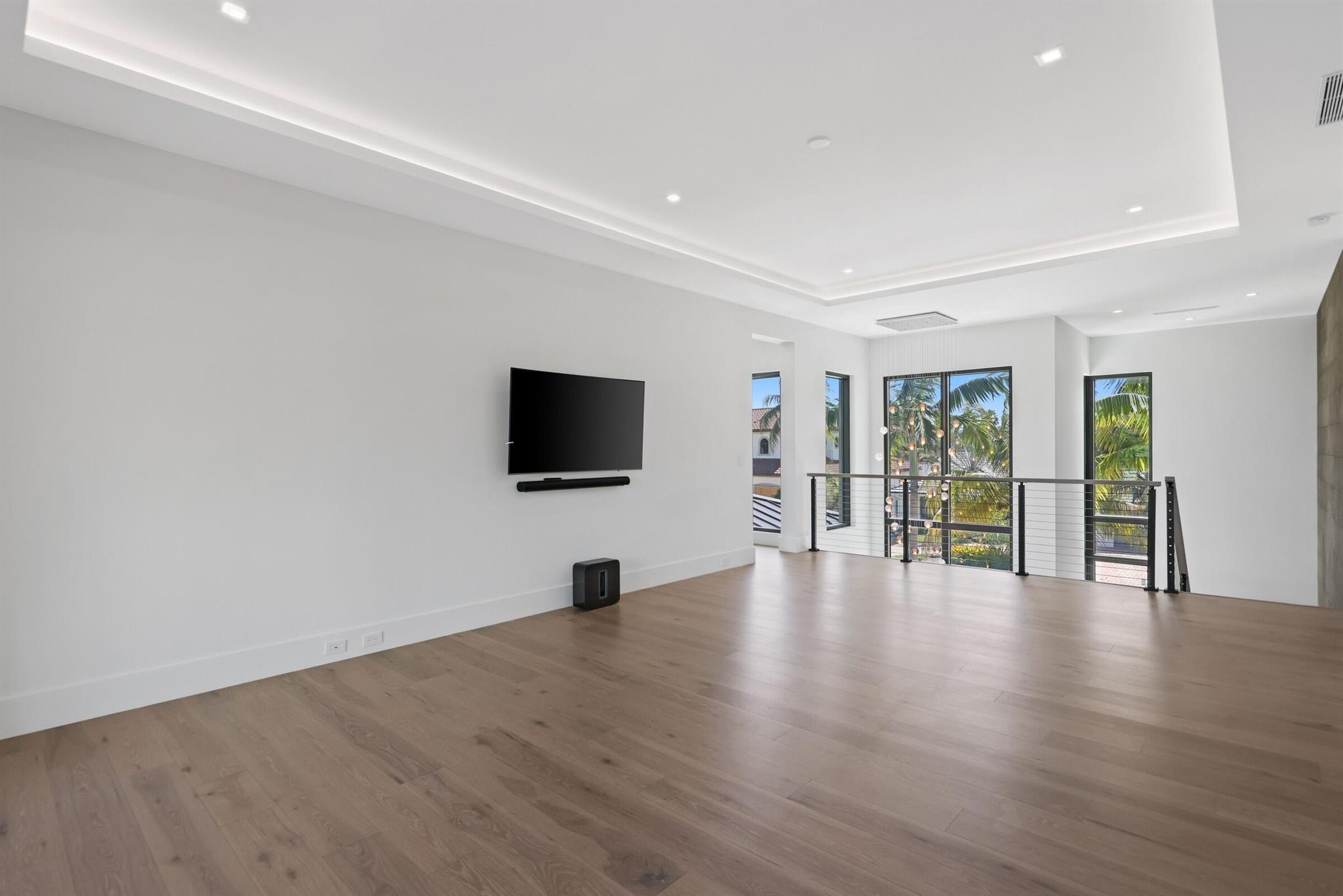 TROPIC ISLE 2ND SEC - Residential