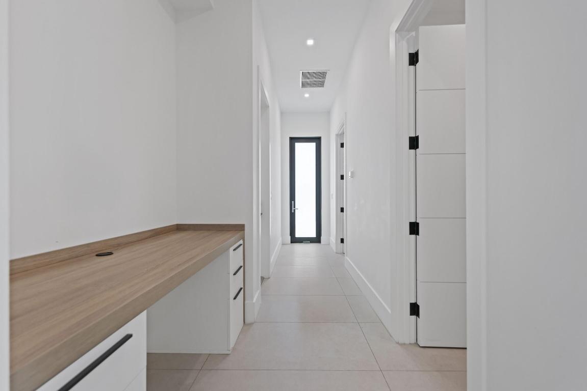 TROPIC ISLE 2ND SEC - Residential