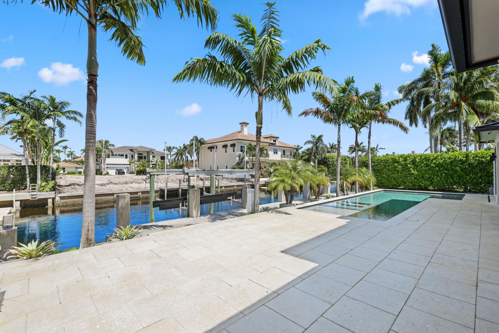 TROPIC ISLE 2ND SEC - Residential