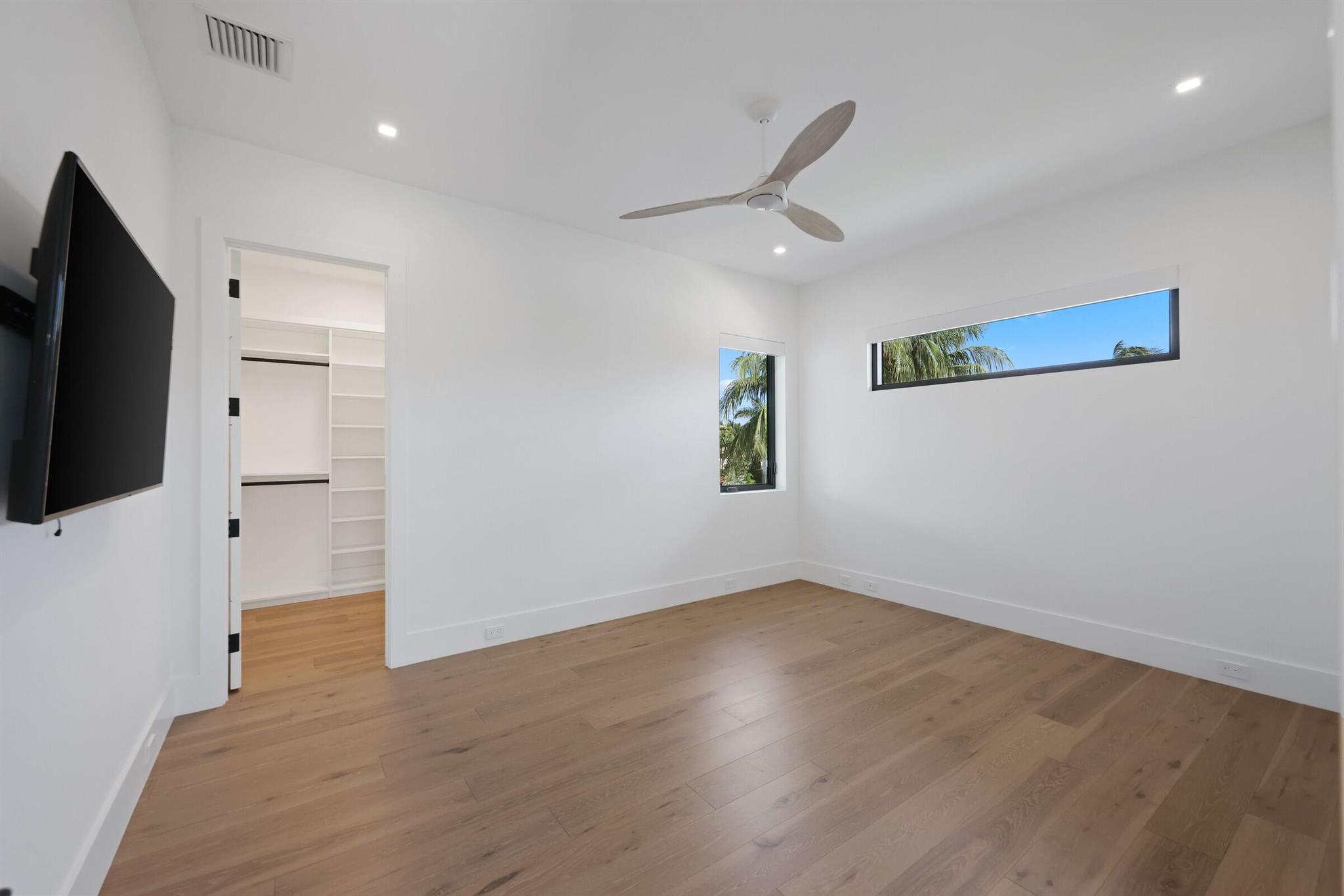 TROPIC ISLE 2ND SEC - Residential