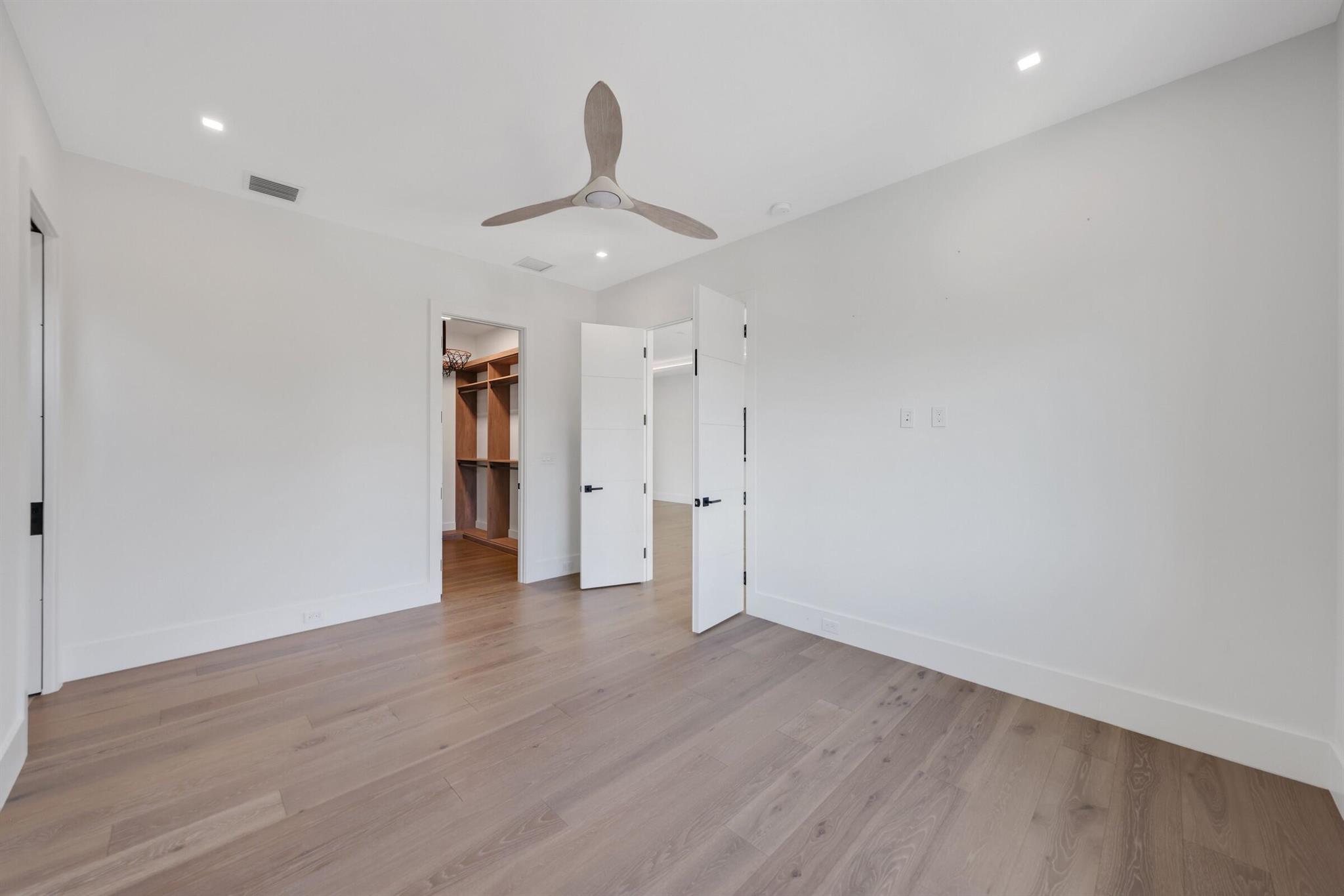 TROPIC ISLE 2ND SEC - Residential