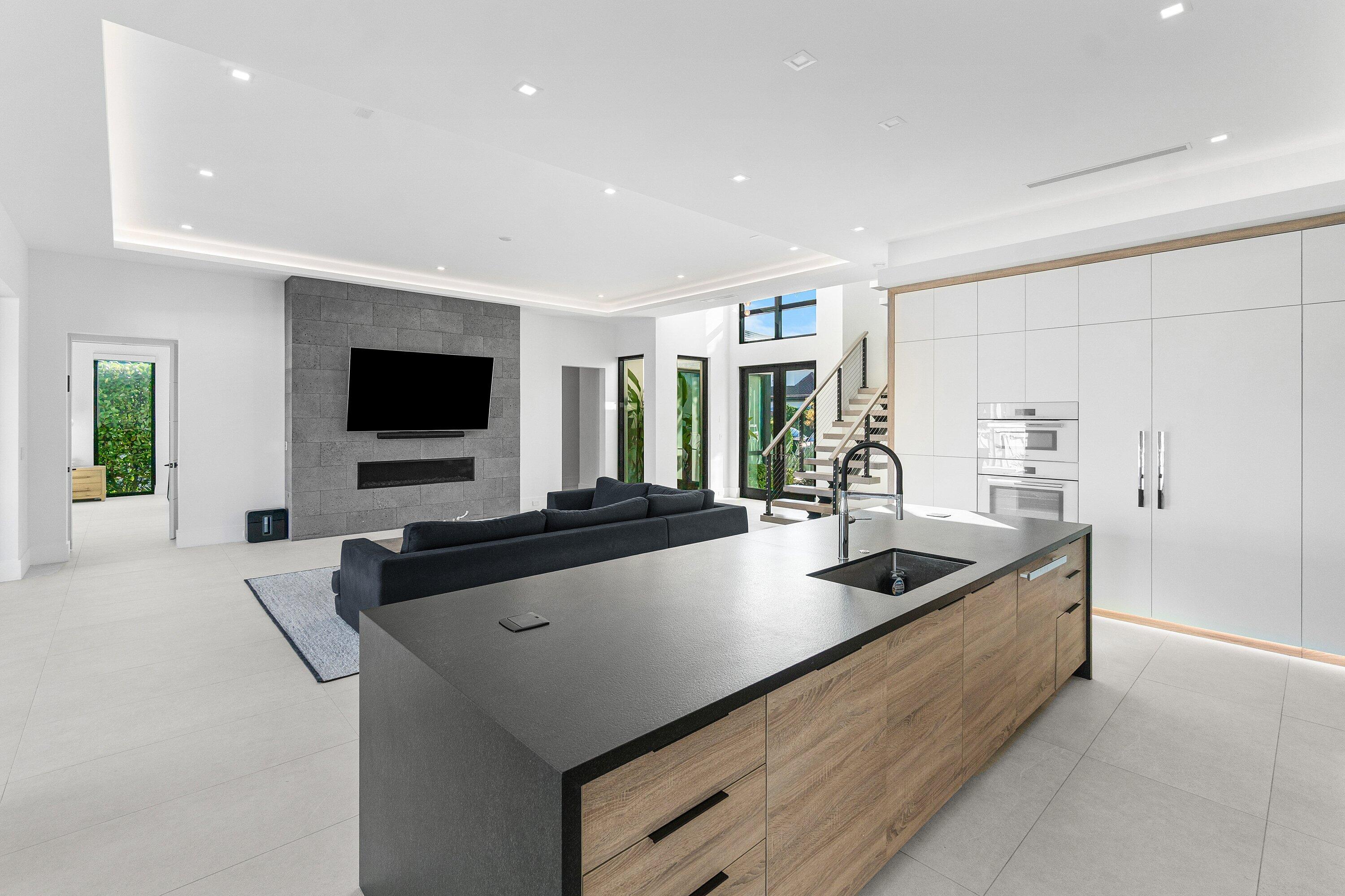 TROPIC ISLE 2ND SEC - Residential