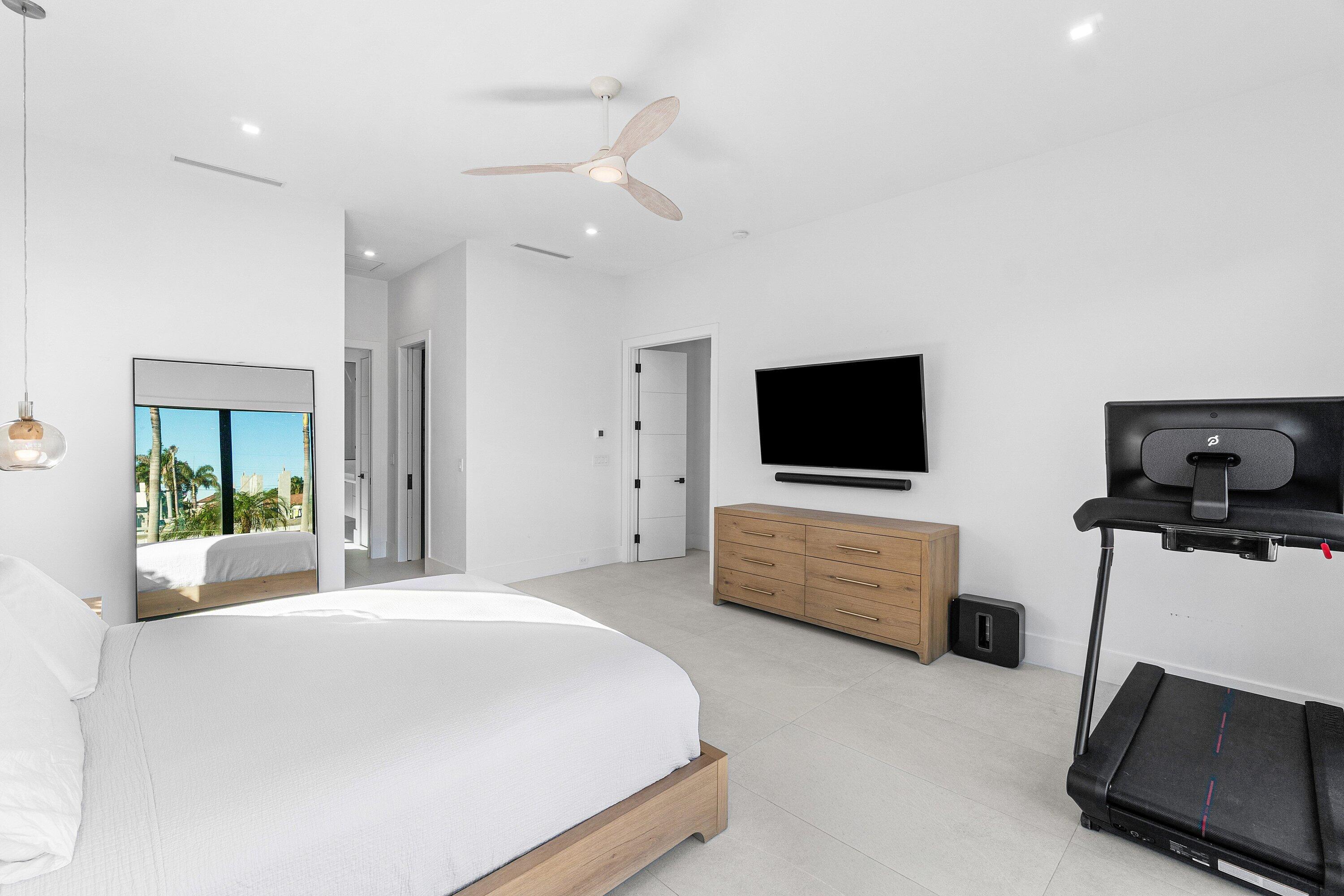 TROPIC ISLE 2ND SEC - Residential