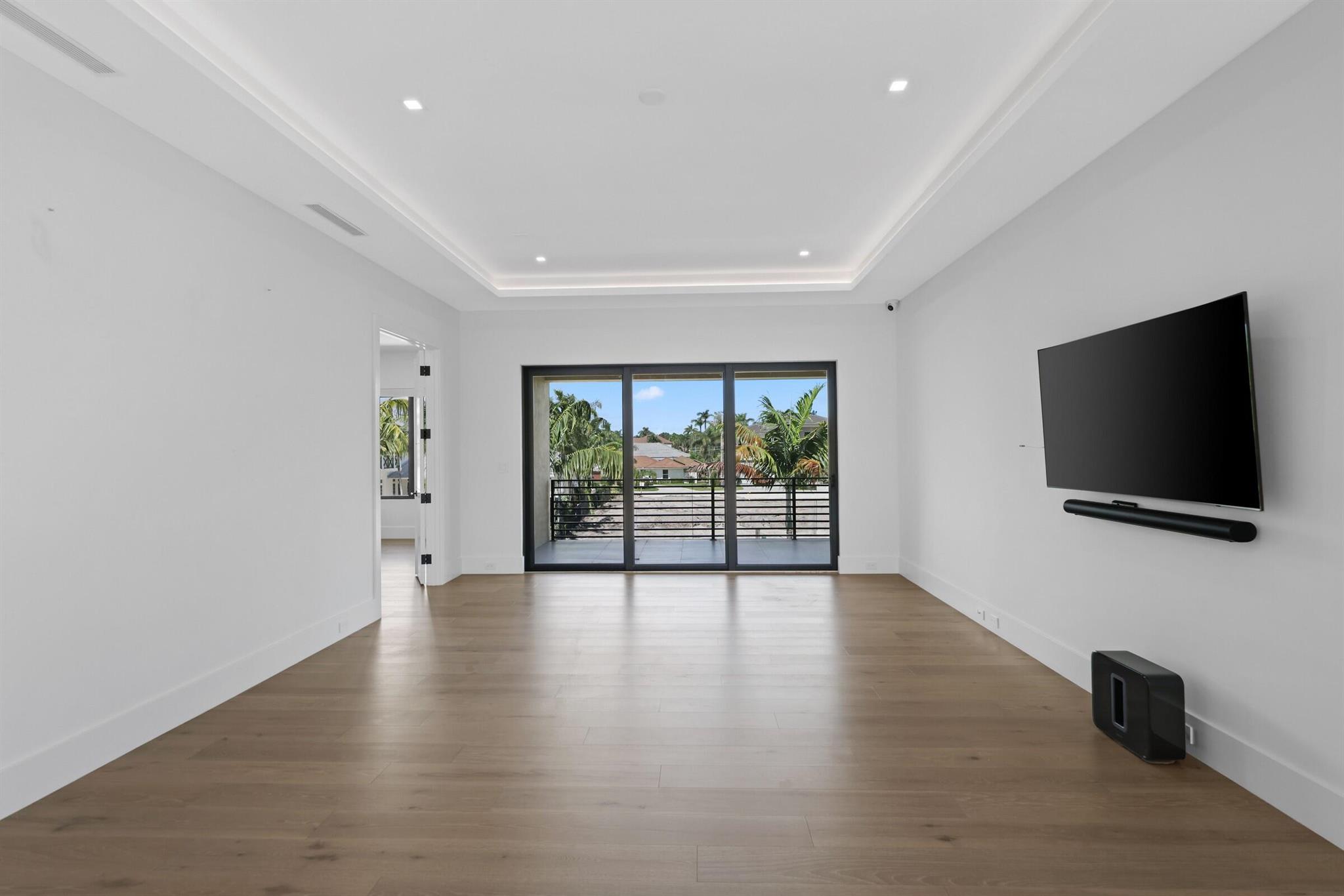 TROPIC ISLE 2ND SEC - Residential