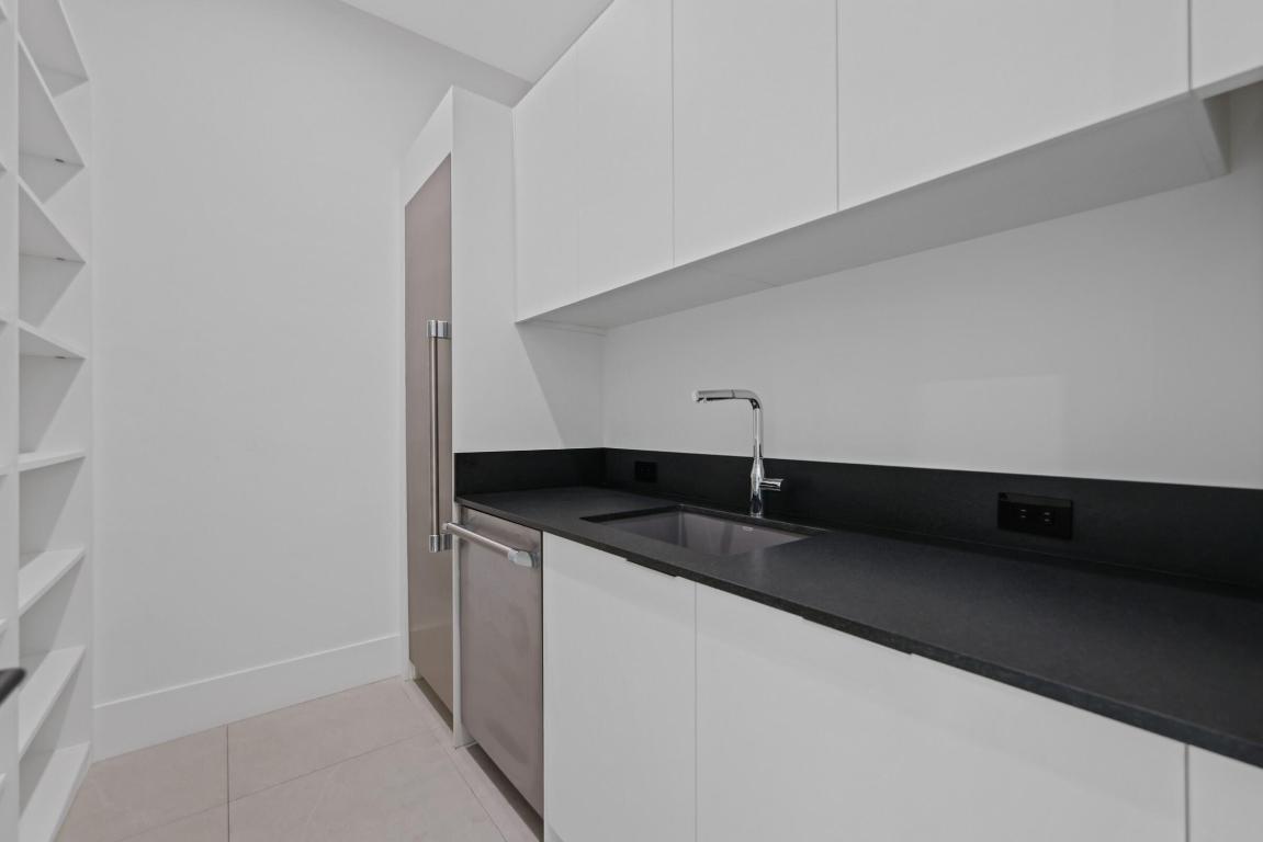 TROPIC ISLE 2ND SEC - Residential