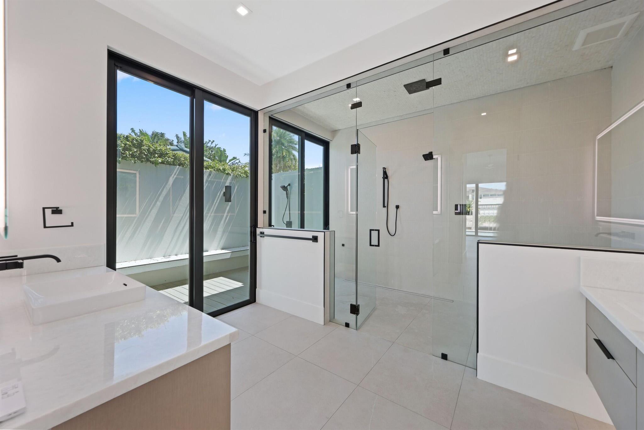 TROPIC ISLE 2ND SEC - Residential