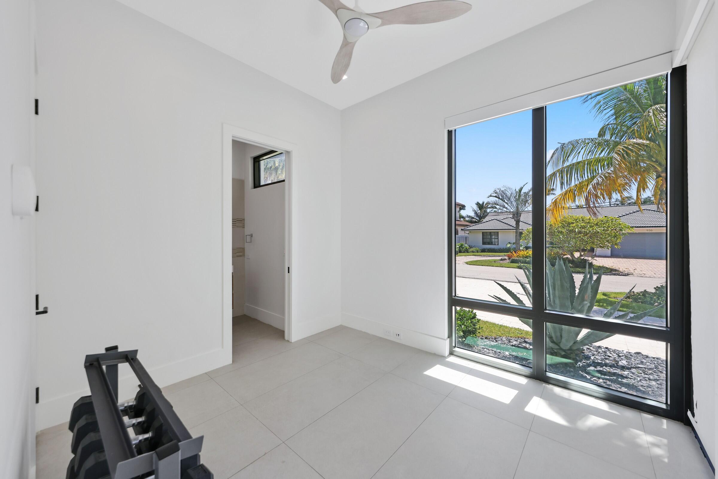 TROPIC ISLE 2ND SEC - Residential