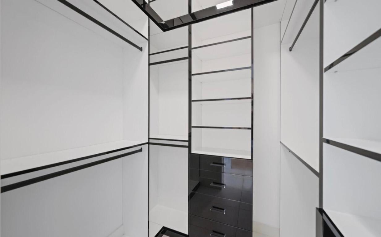 TROPIC ISLE 2ND SEC - Residential