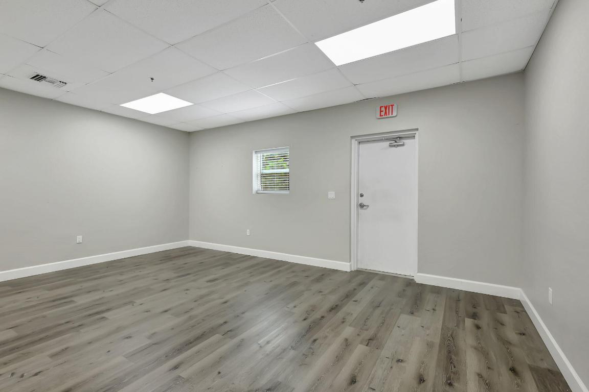 3801 Oleander Avenue 3803