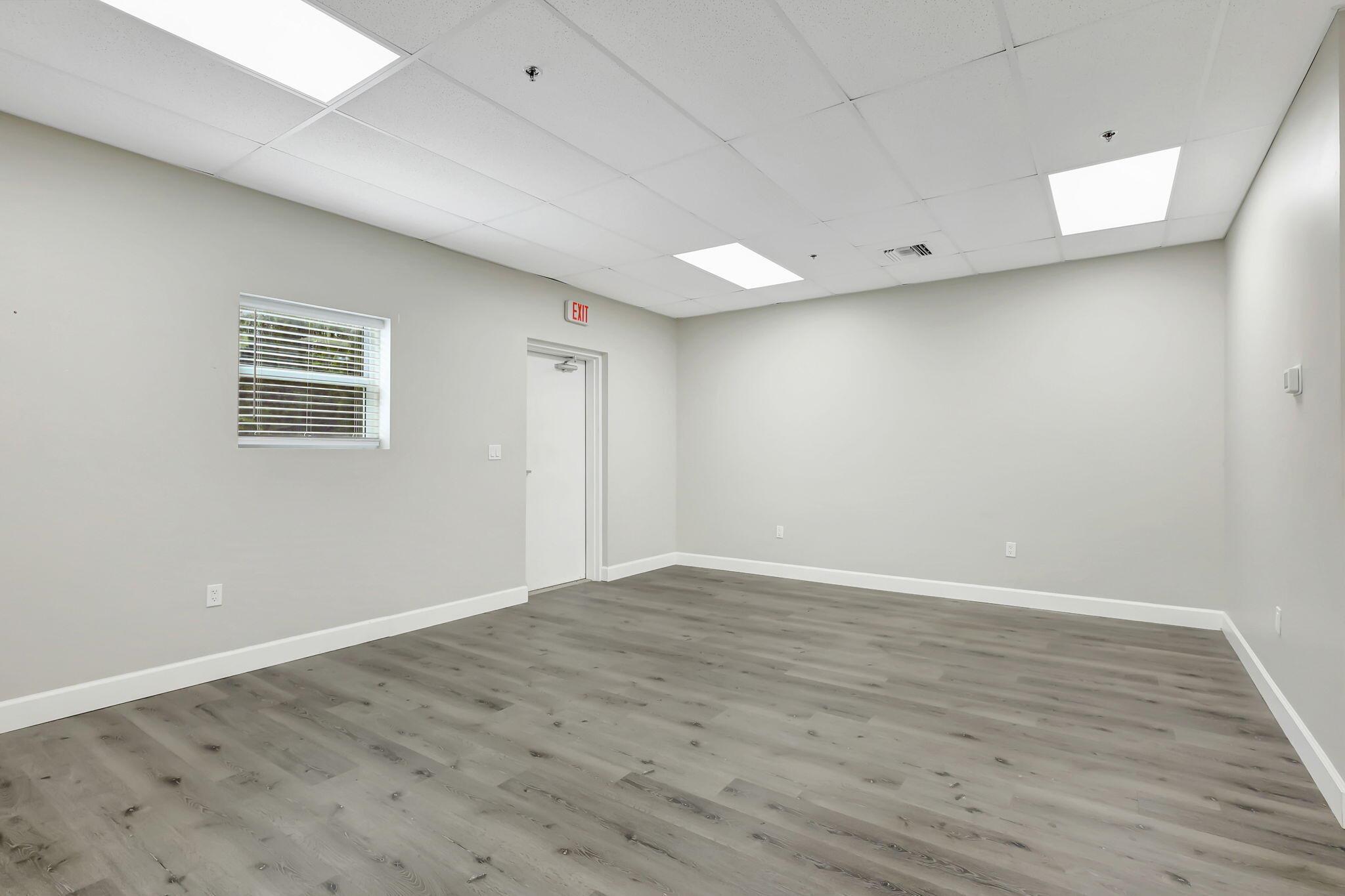 METES AND BOUNDS - Commercial Lease