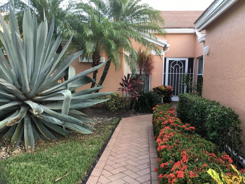 CORAL LAKES - Residential