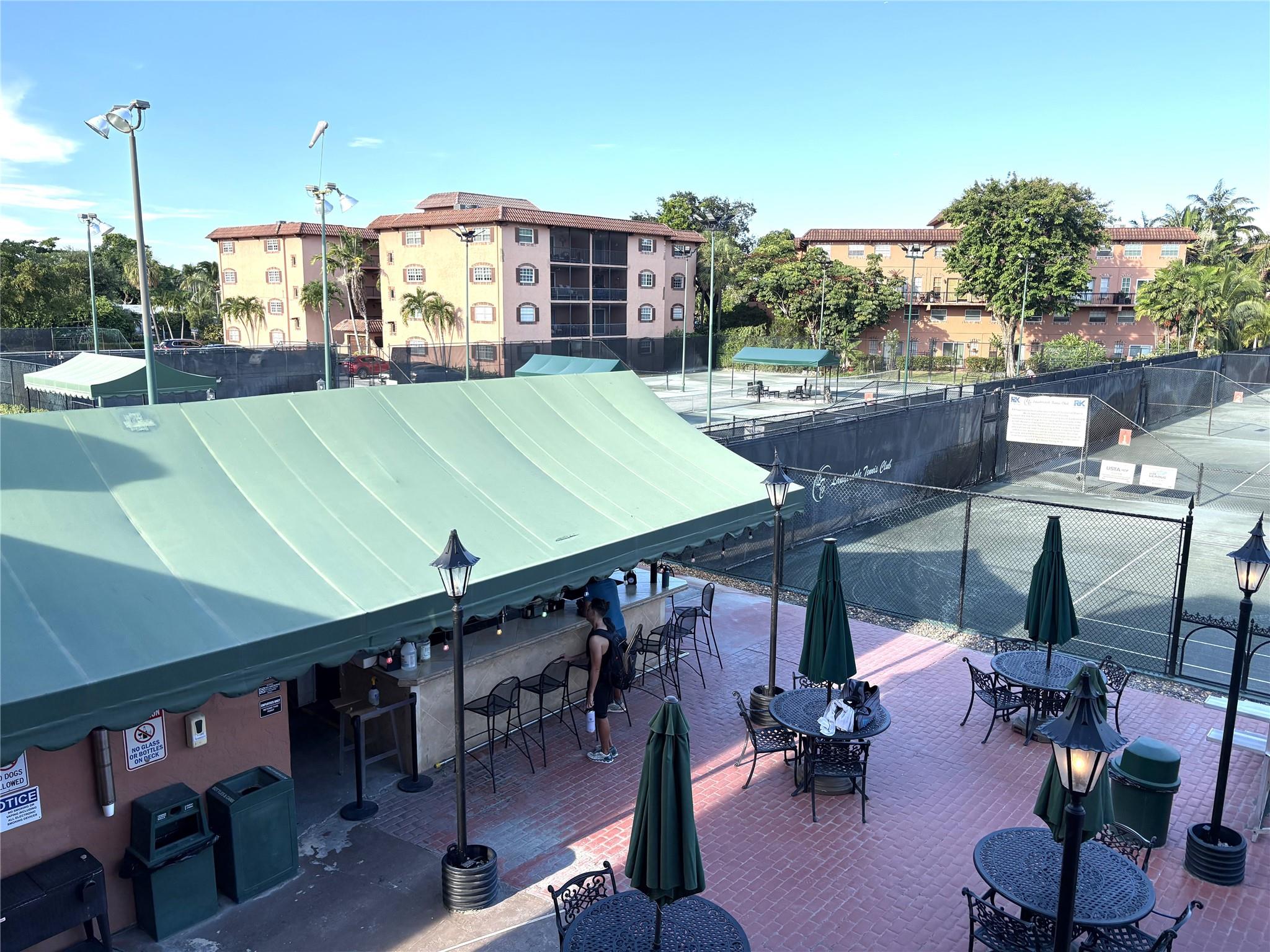 LAUDERDALE TENNIS CLUB - Residential