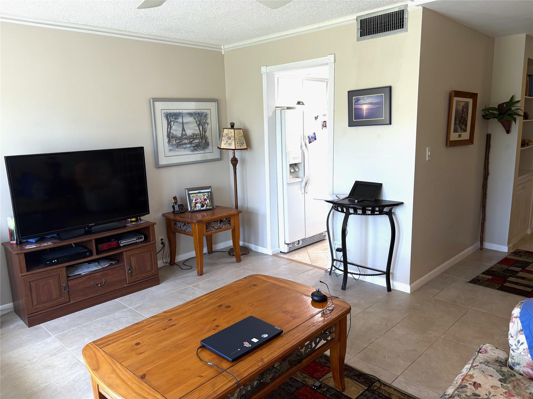 LAUDERDALE TENNIS CLUB - Residential