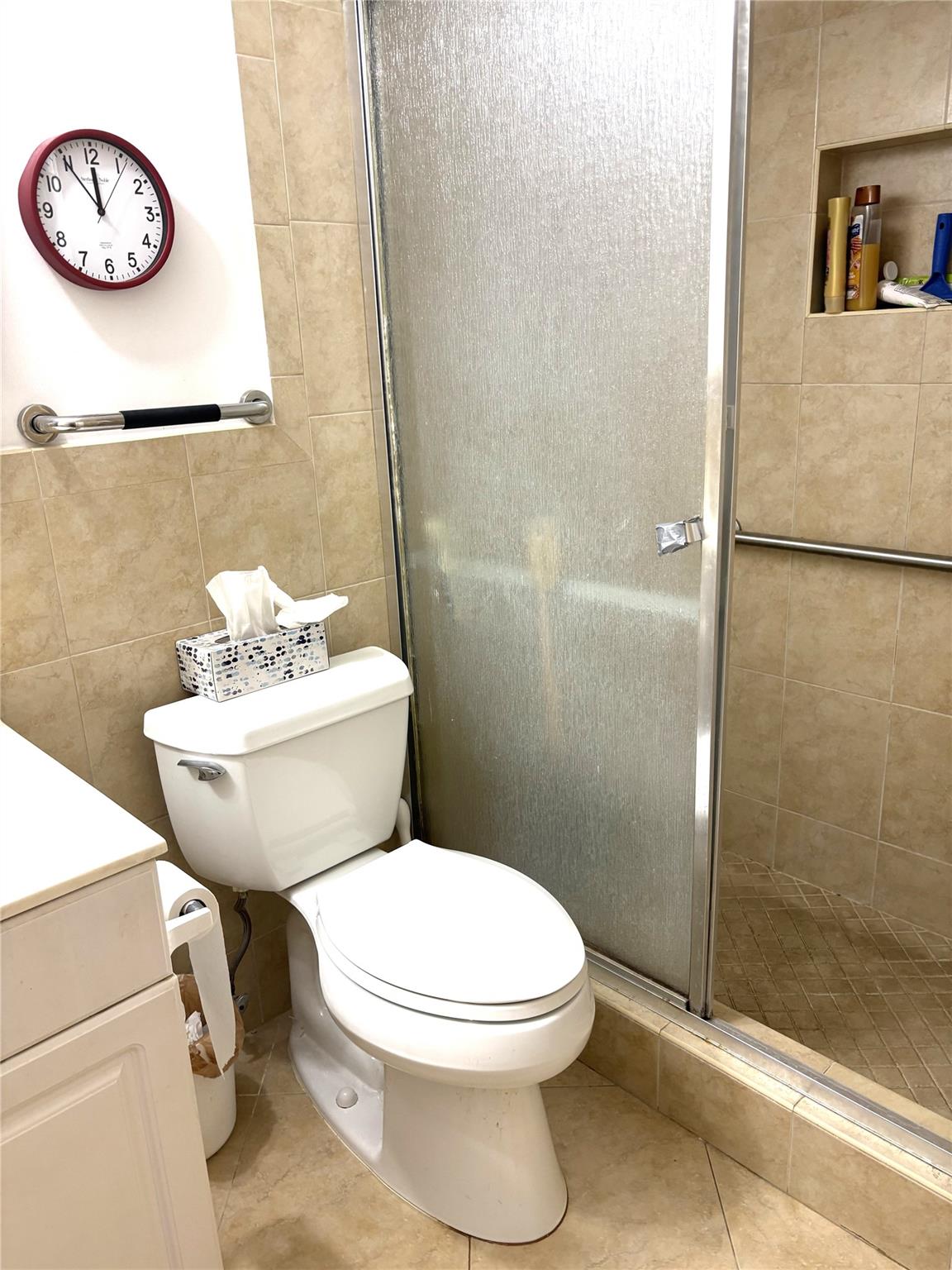 LAUDERDALE TENNIS CLUB - Residential