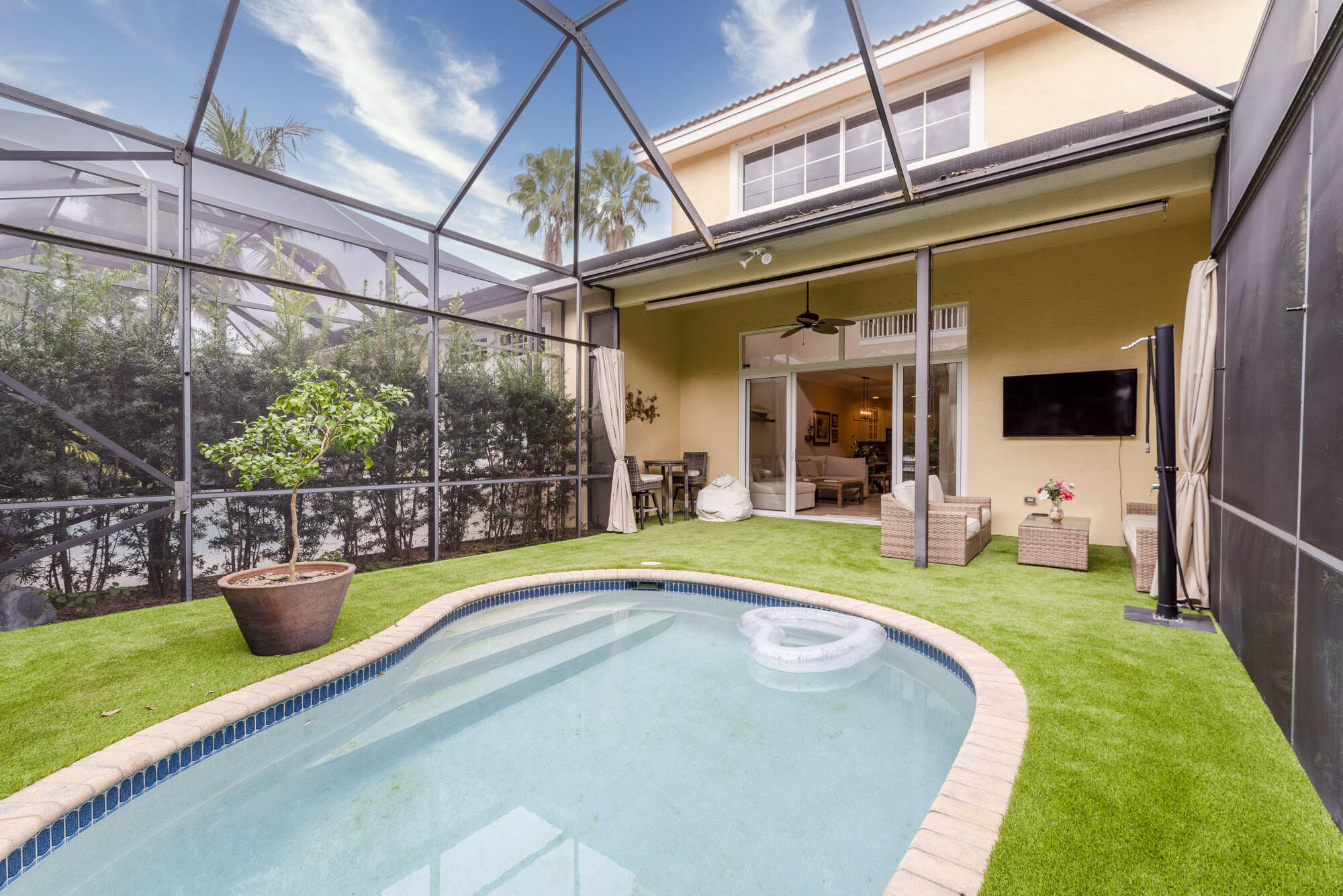 Renaissance Place - Residential Lease