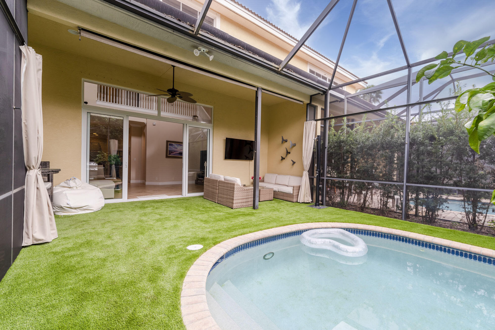 Renaissance Place - Residential Lease