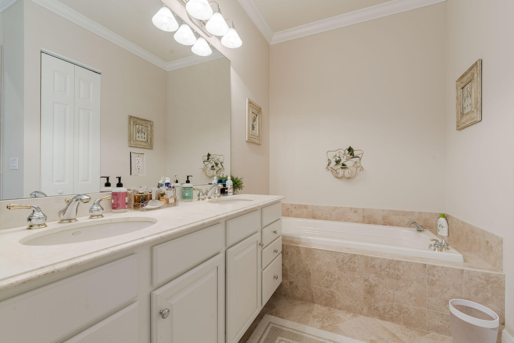 Renaissance Place - Residential Lease