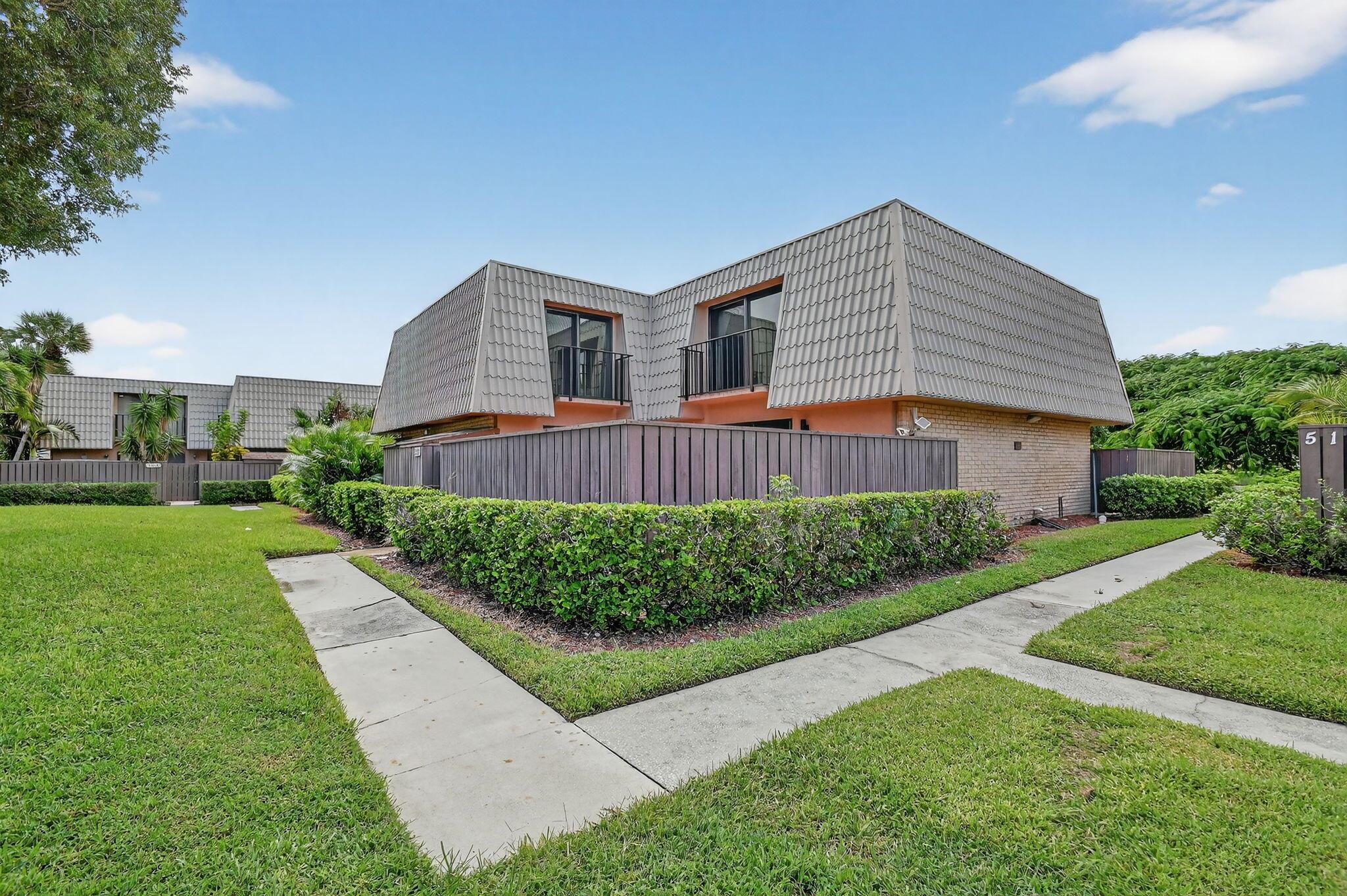 VILLAGE OF SANDALWOOD LAK - Residential