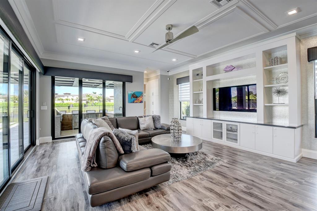 SEVEN BRIDGES - Residential