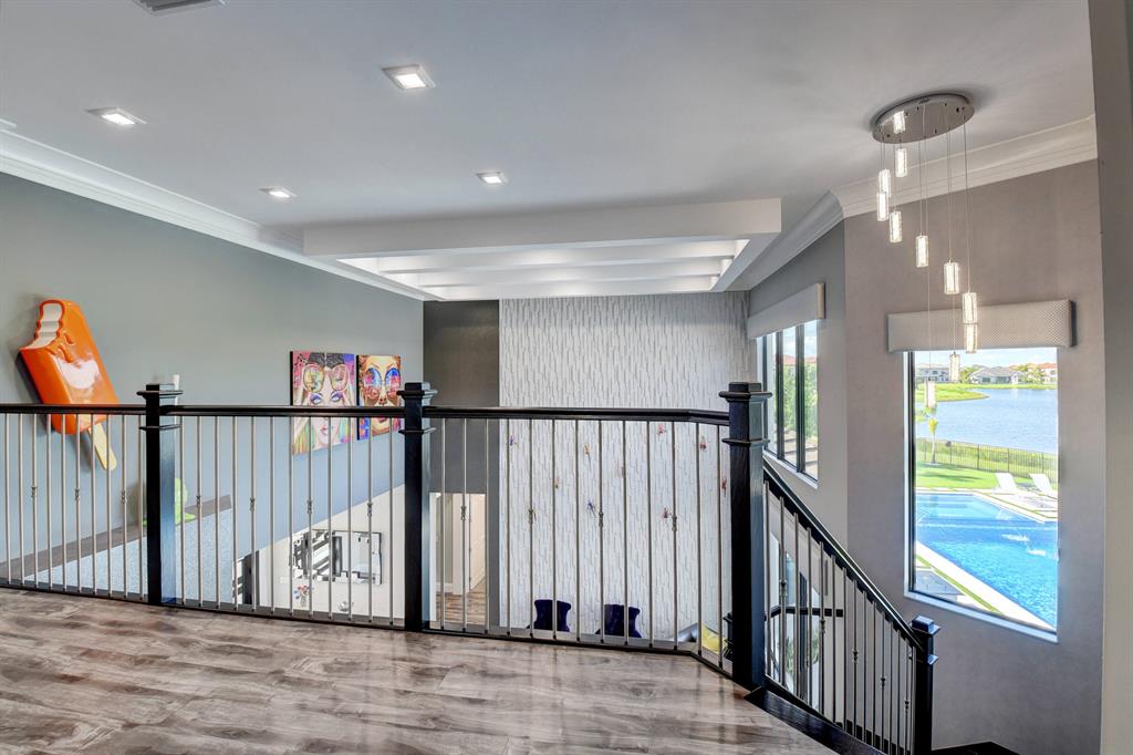 SEVEN BRIDGES - Residential