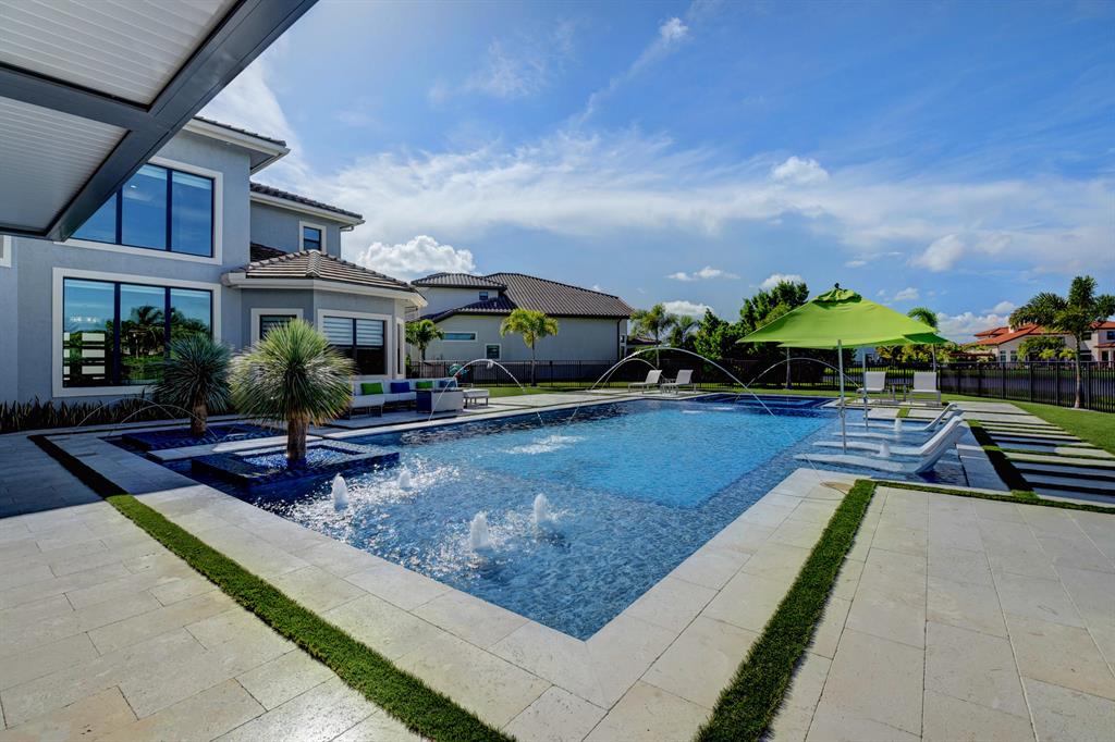 SEVEN BRIDGES - Residential