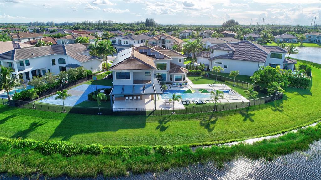 SEVEN BRIDGES - Residential