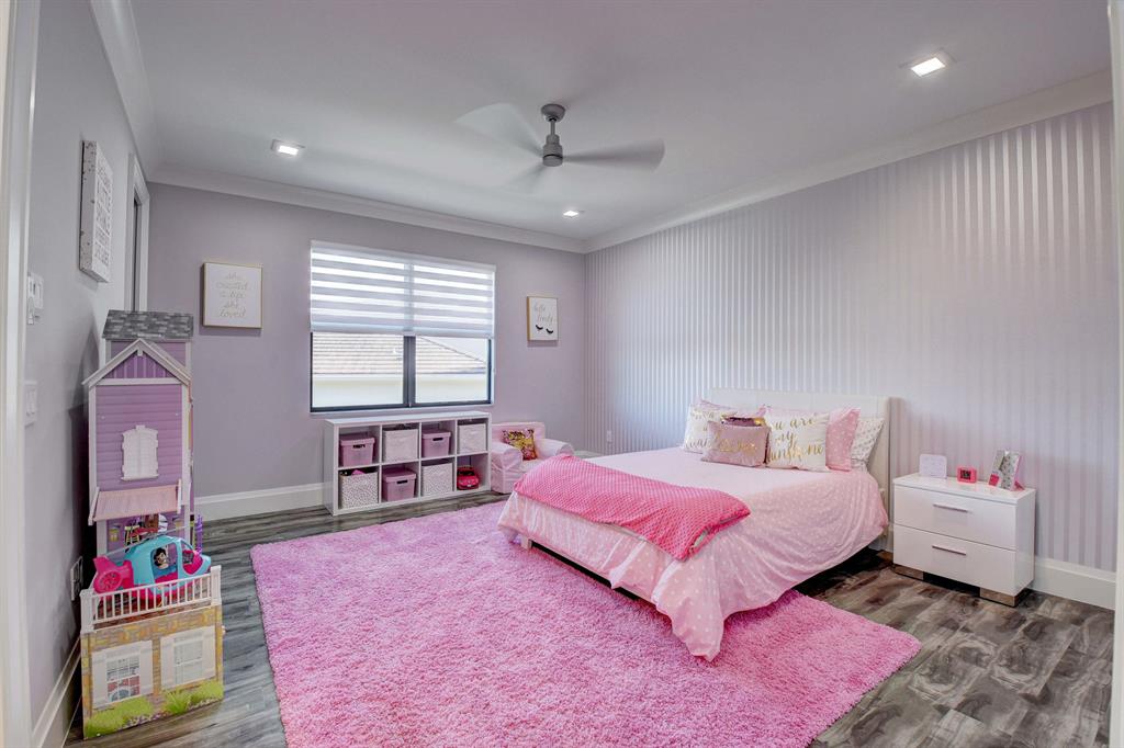 SEVEN BRIDGES - Residential