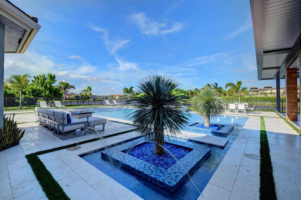 SEVEN BRIDGES - Residential