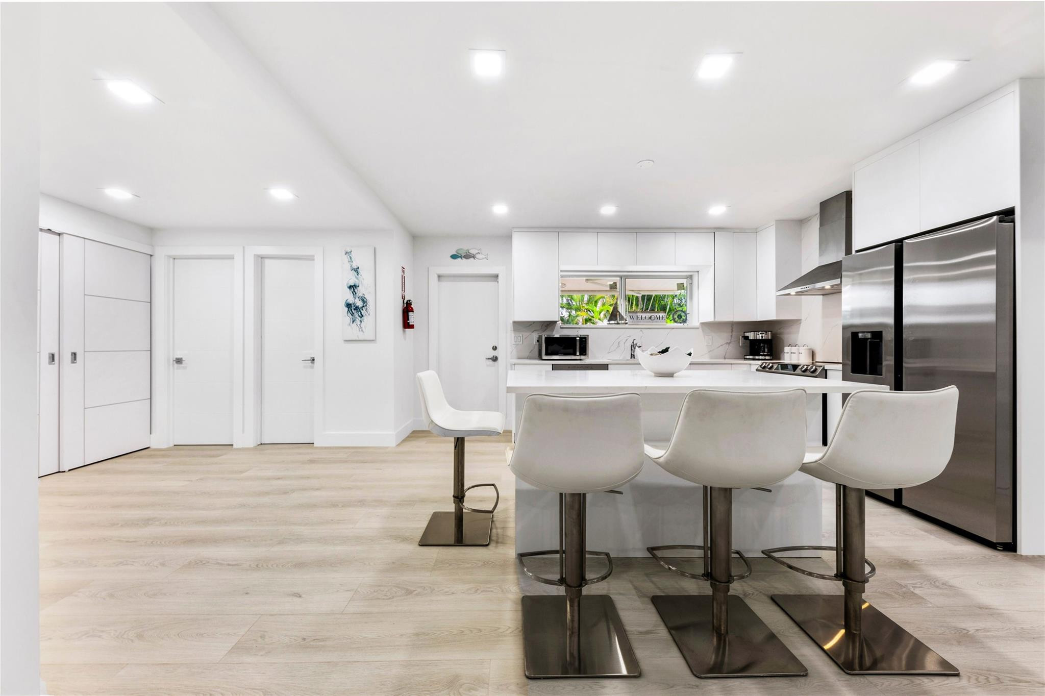 LAS OLAS BY THE SEA EXT - Residential Lease