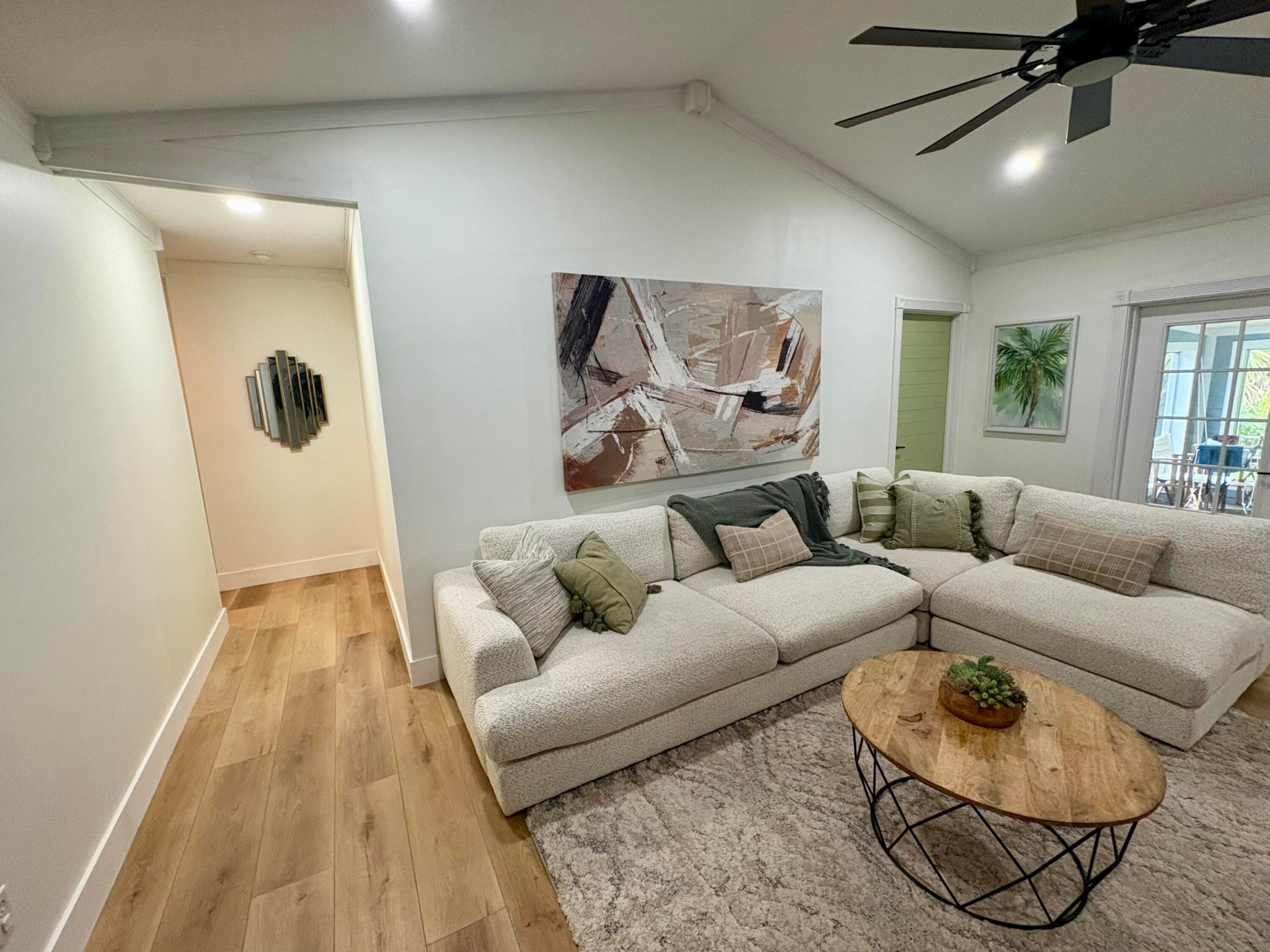 3866 SE Jefferson Street