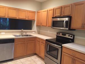 PALMBROOKE TOWNHOMES - Residential Lease