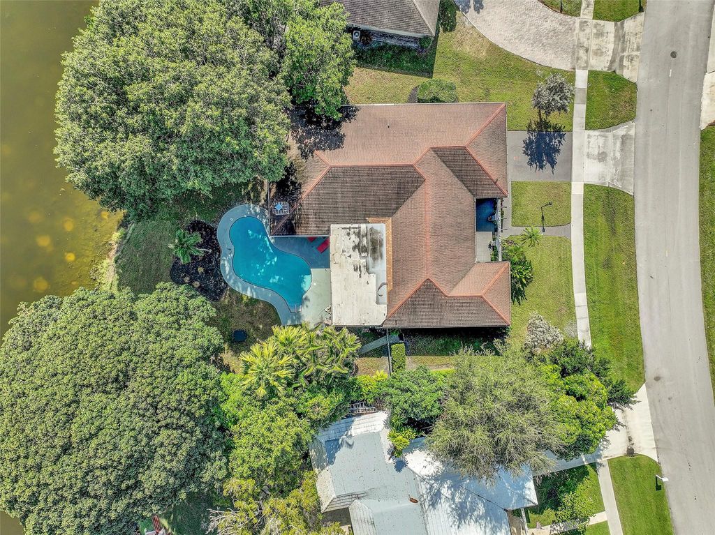 Photo of 1618 The 12th Fairway, Wellington, FL 33414 (MLS # F10486830)