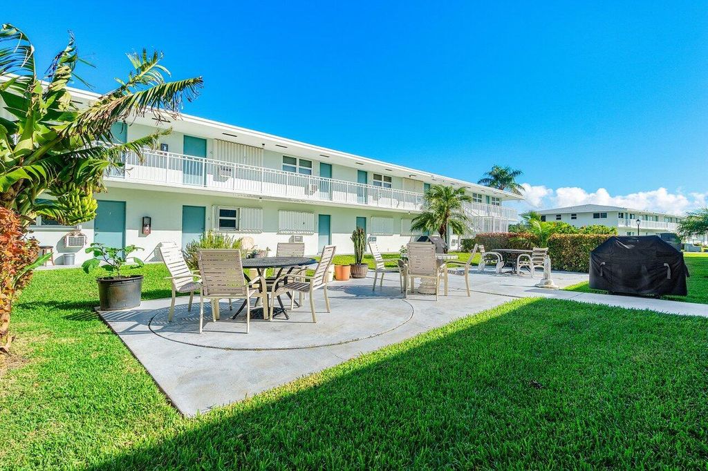 Photo of 2520 S Federal Highway #12-A, Boynton Beach, FL 33435 (MLS # R11037771)