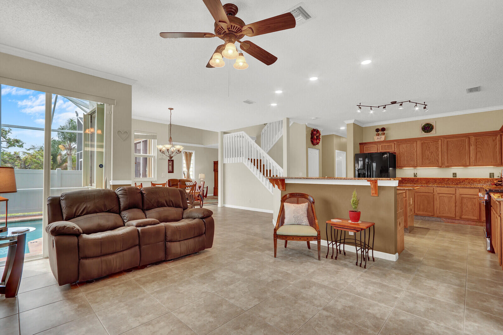 THOROUGHBRED LAKE ESTATES 1 - Residential