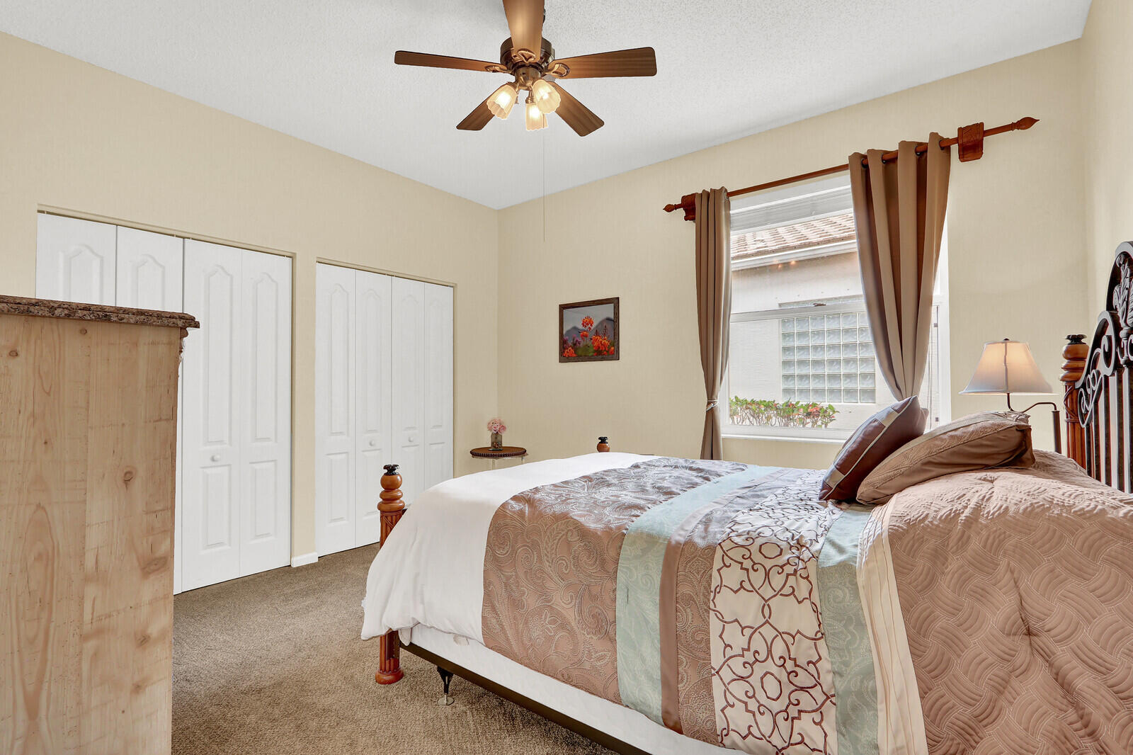 THOROUGHBRED LAKE ESTATES 1 - Residential