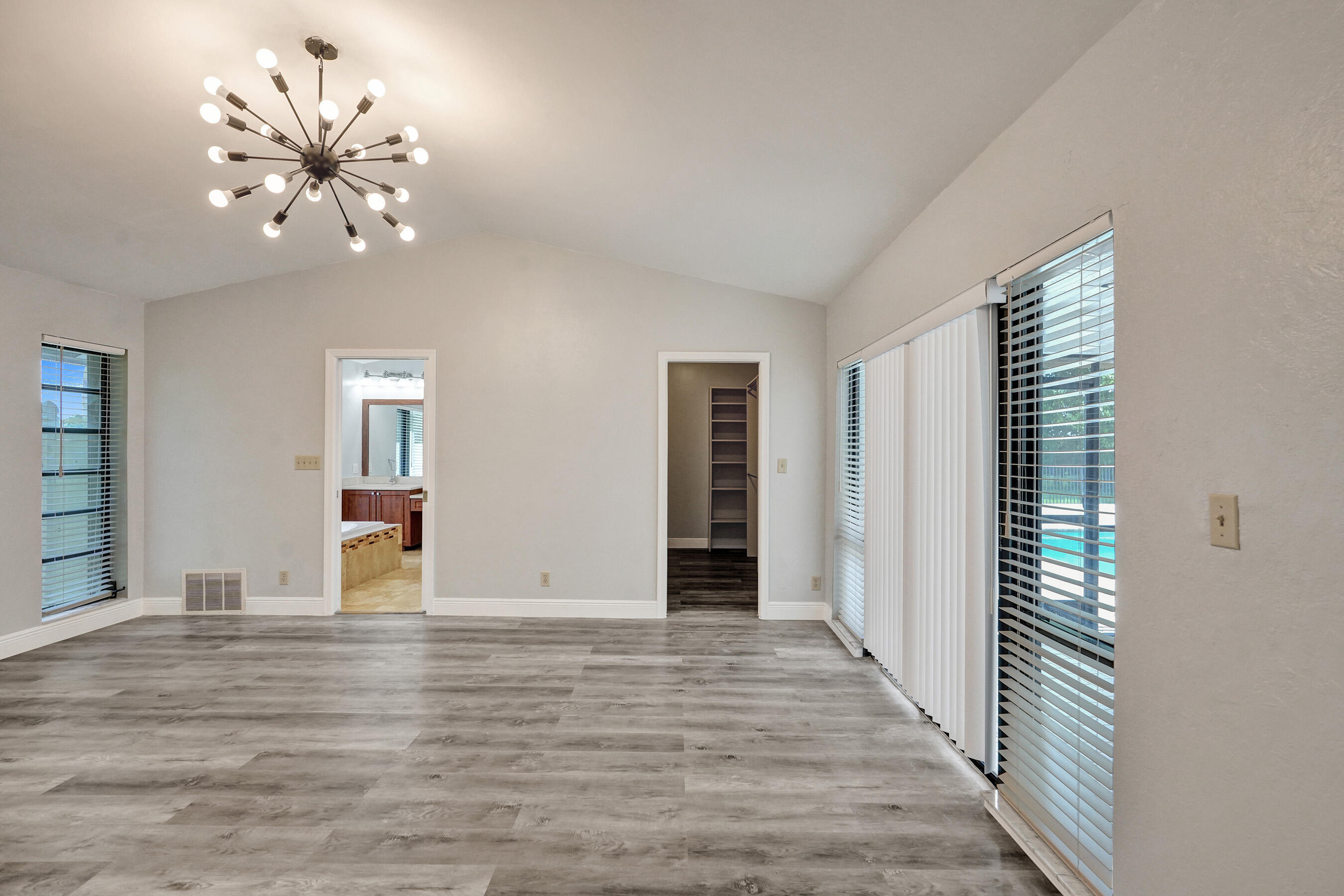 ESTANCIA IV OF VIA VERDE - Residential Lease