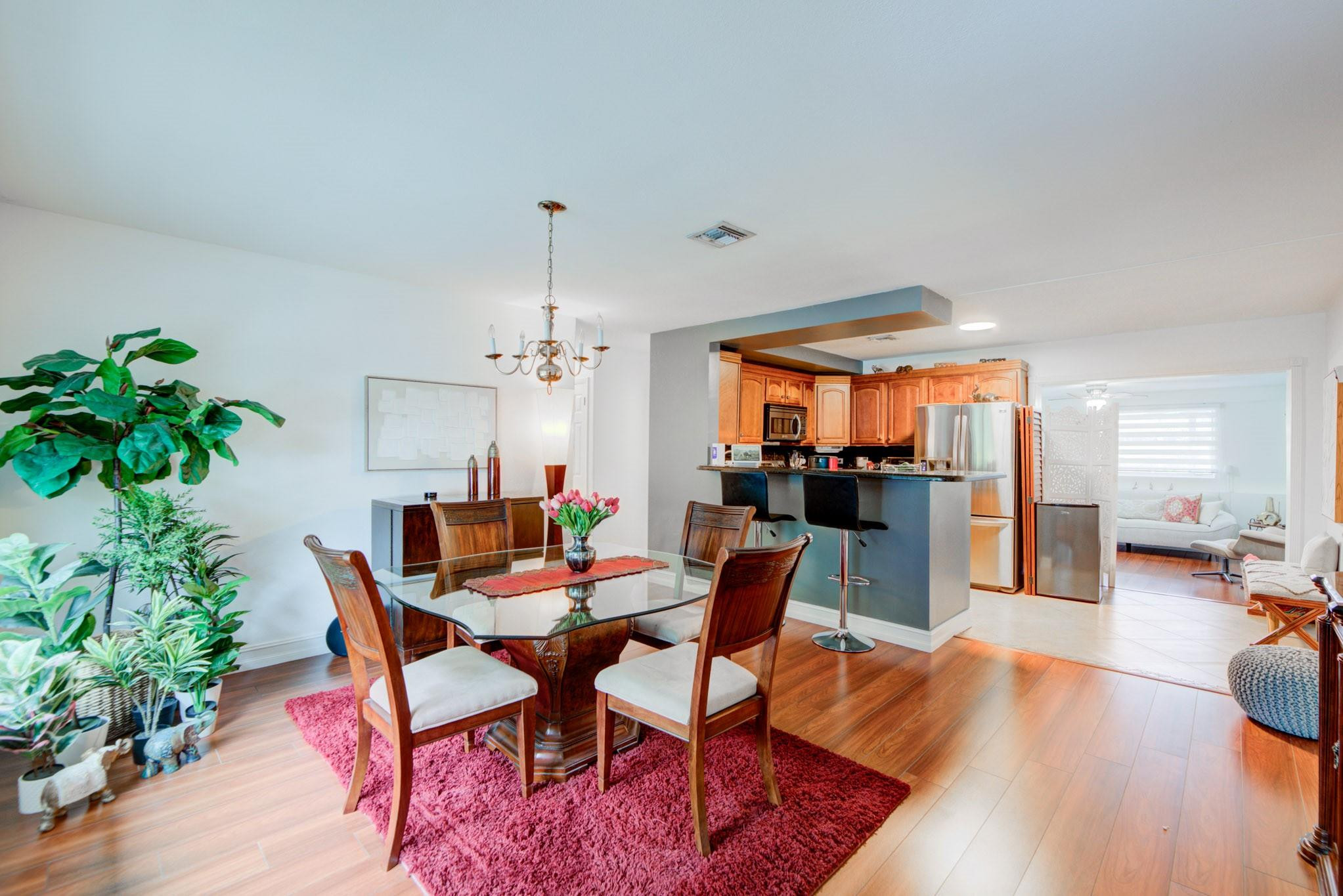 BROADVIEW COUNTRY CLUB - Residential