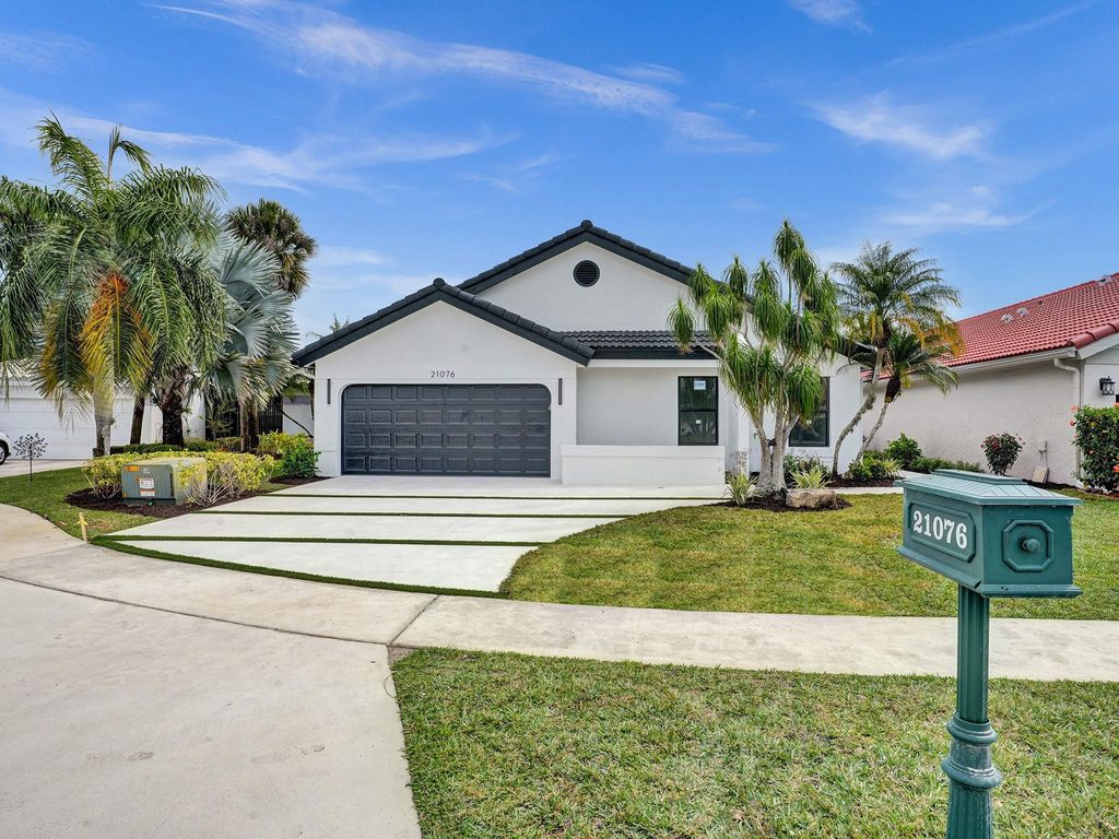 Photo of 21076 Cottonwood Drive, Boca Raton, FL 33428 (MLS # F10427607)