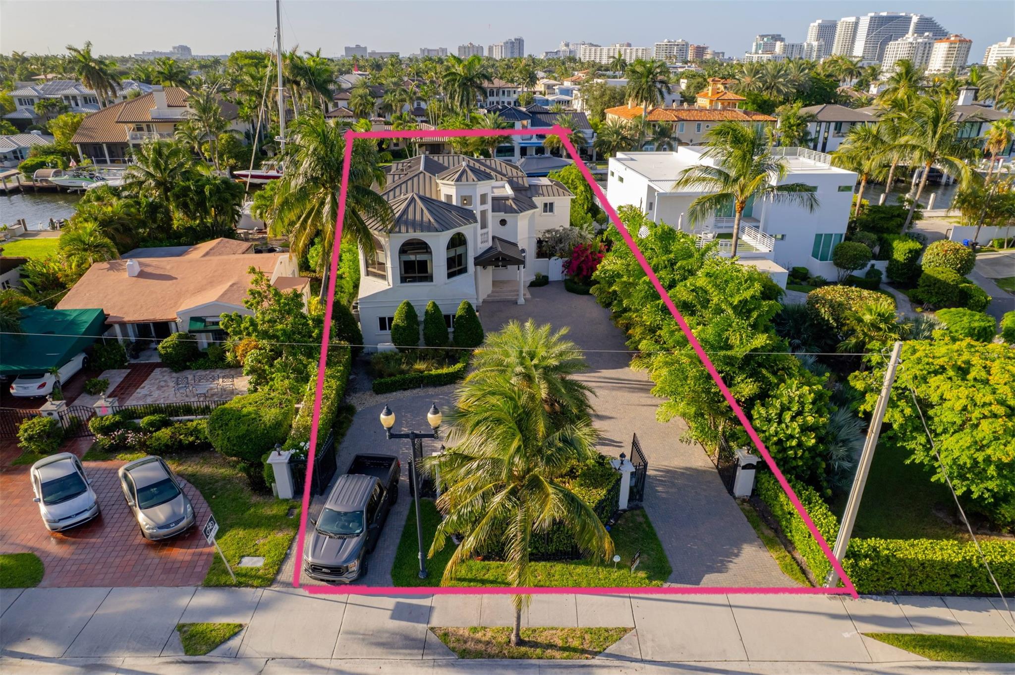 2615 E Las Olas Blvd