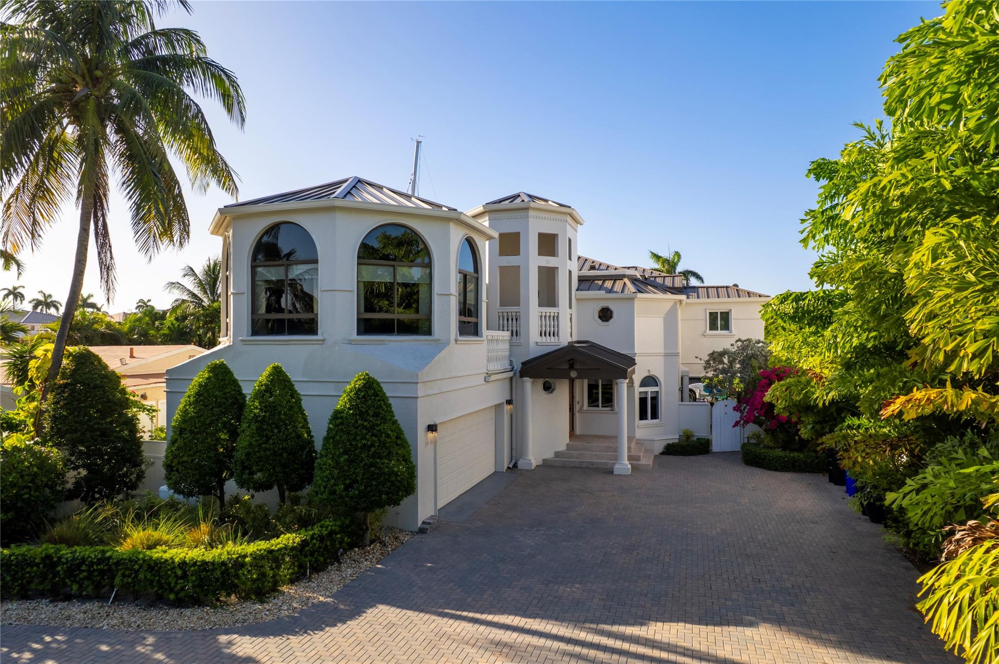 2615 E Las Olas Blvd