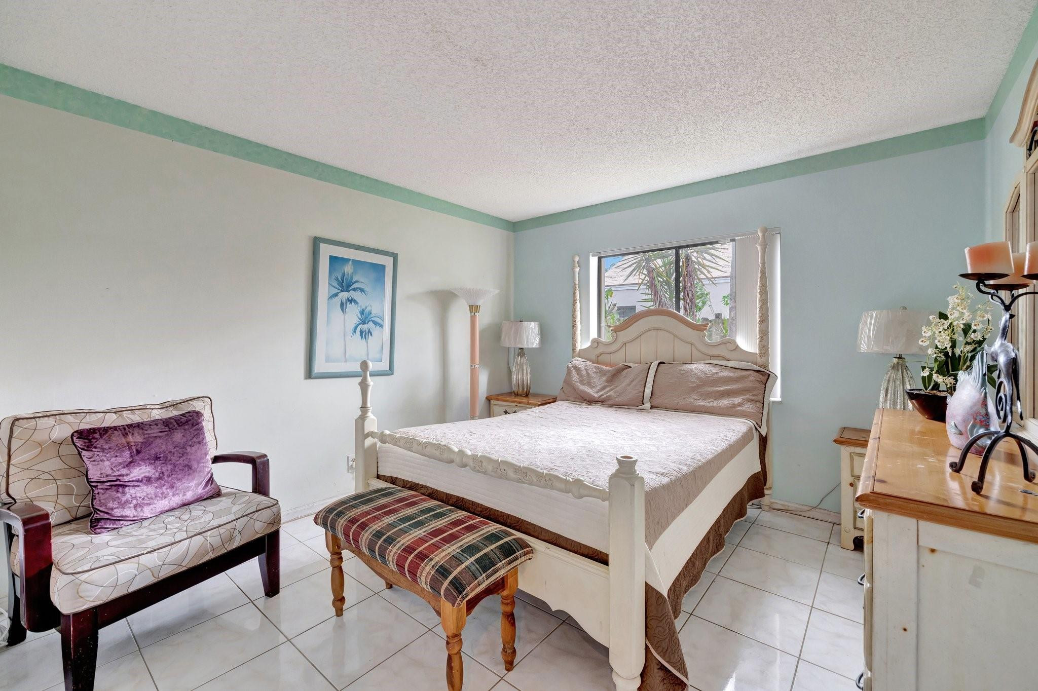 Boulevard Woods East 108- - Residential