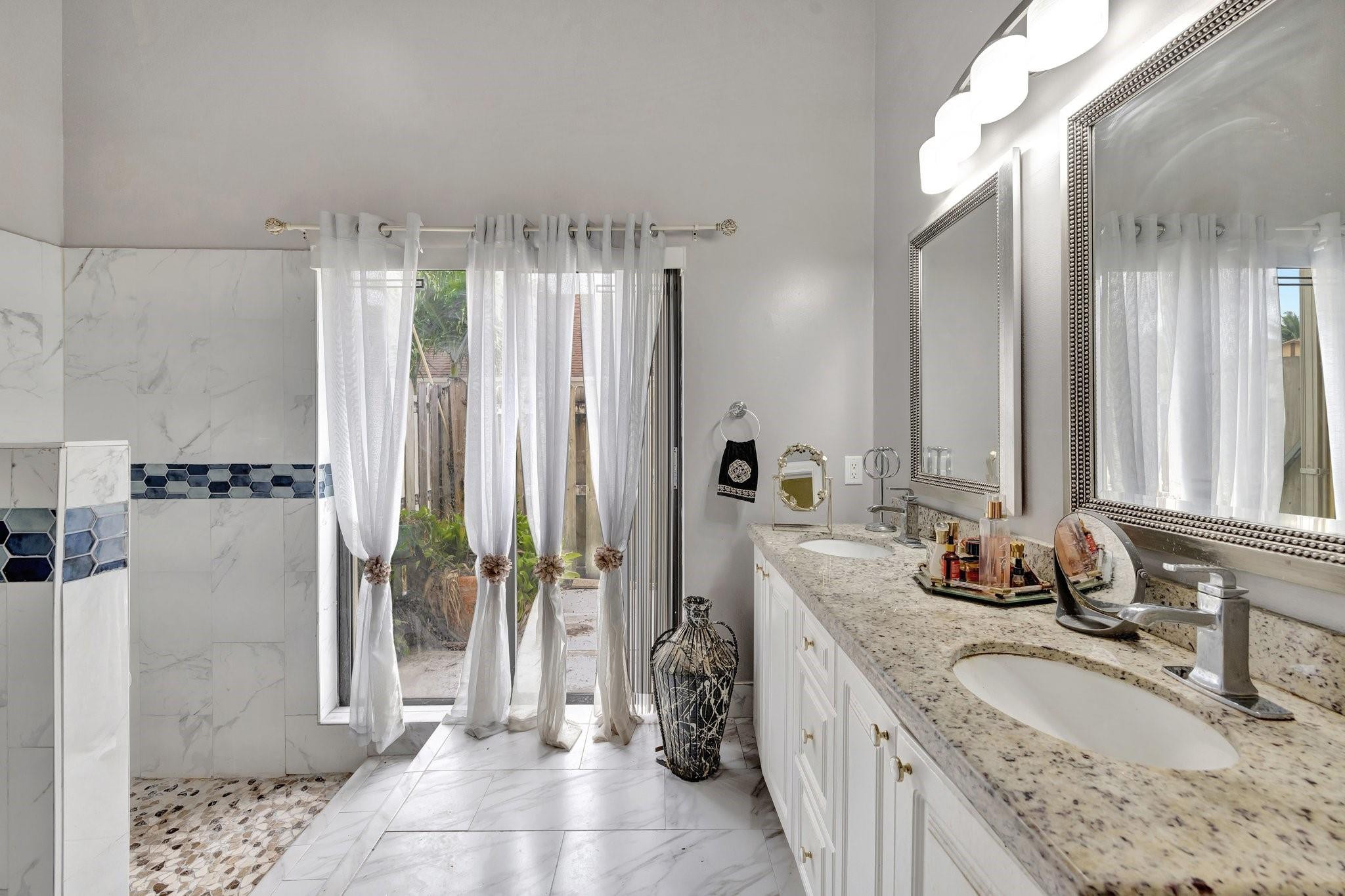 Boulevard Woods East 108- - Residential