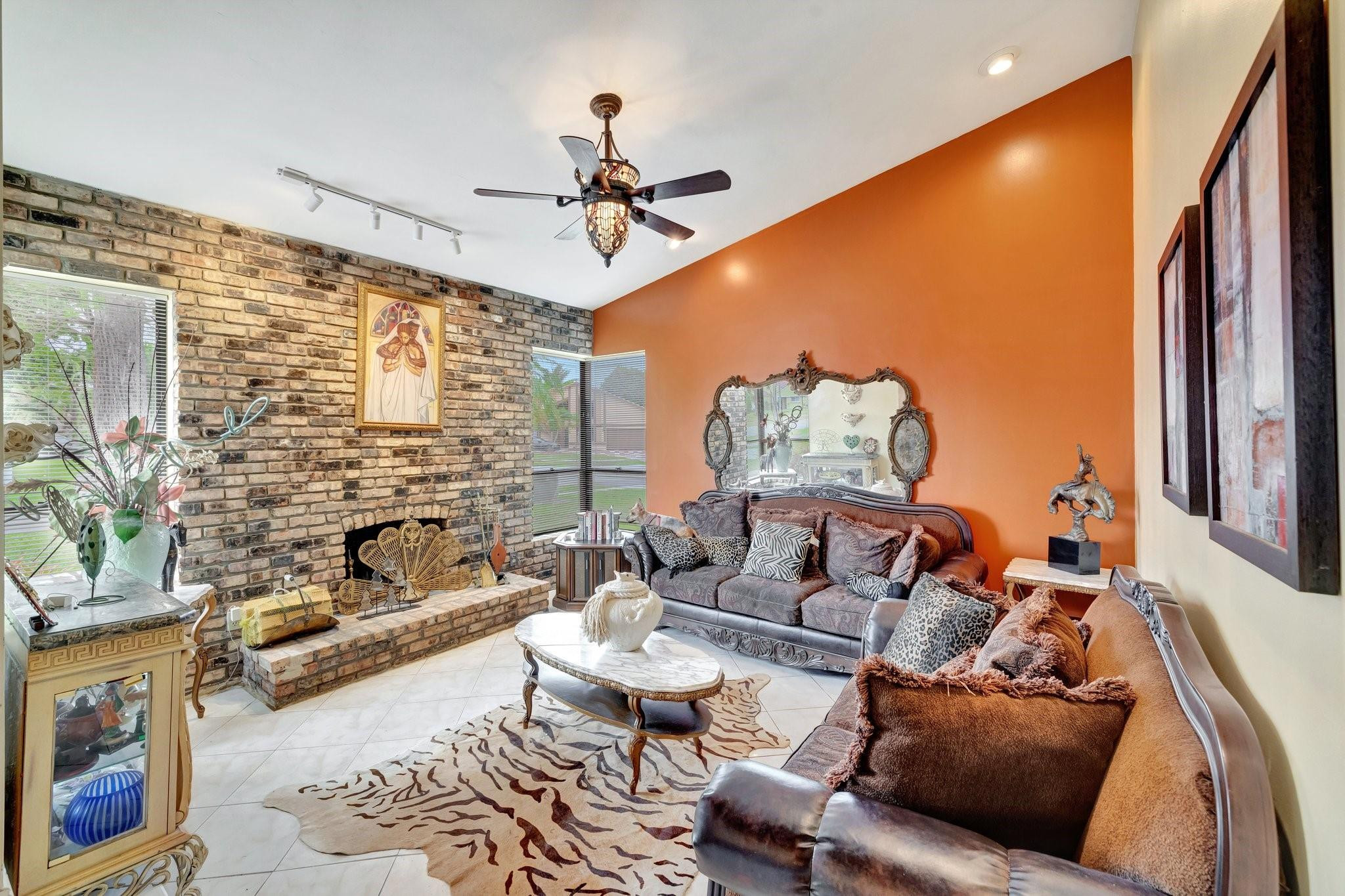 Boulevard Woods East 108- - Residential