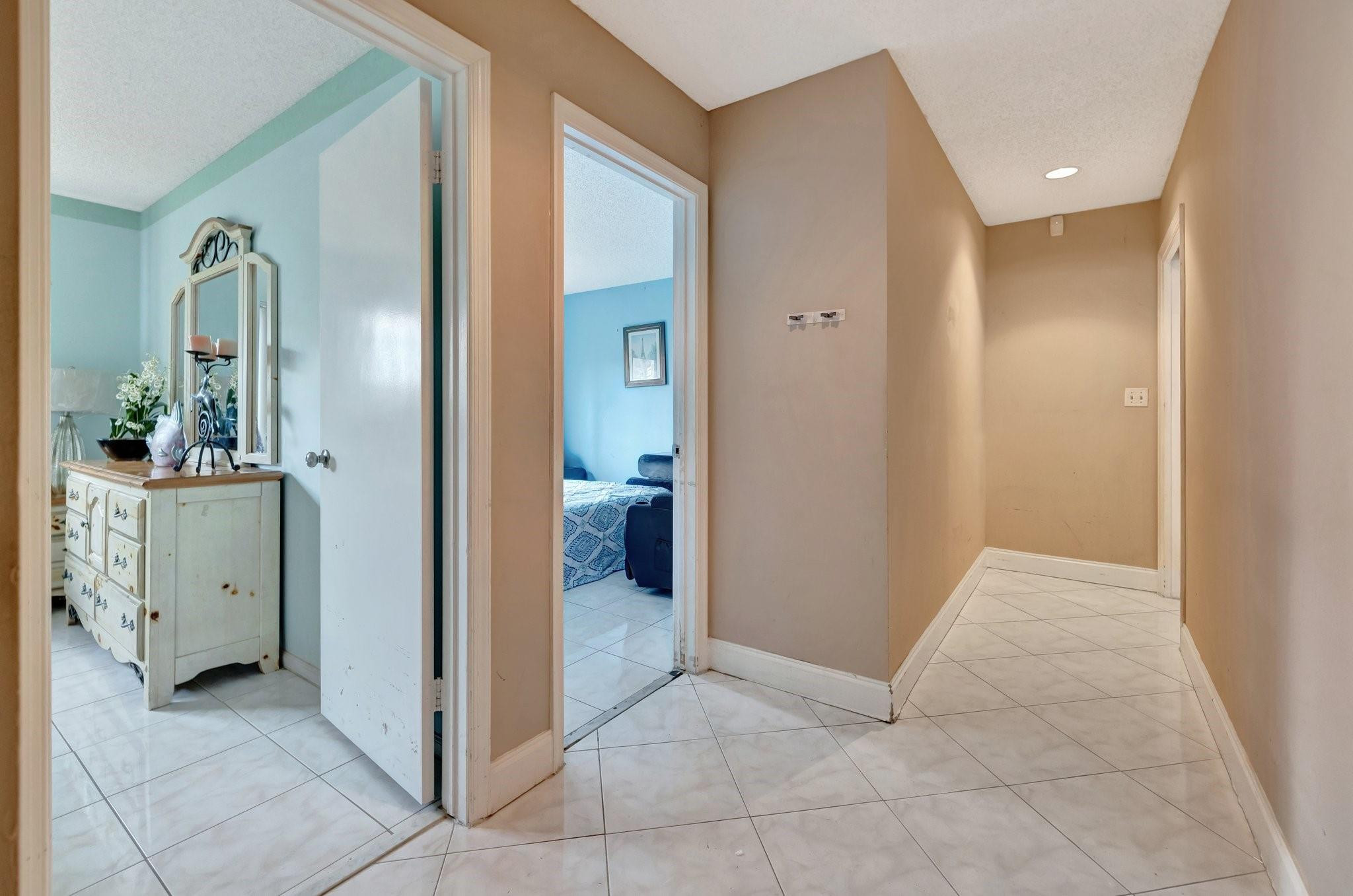 Boulevard Woods East 108- - Residential